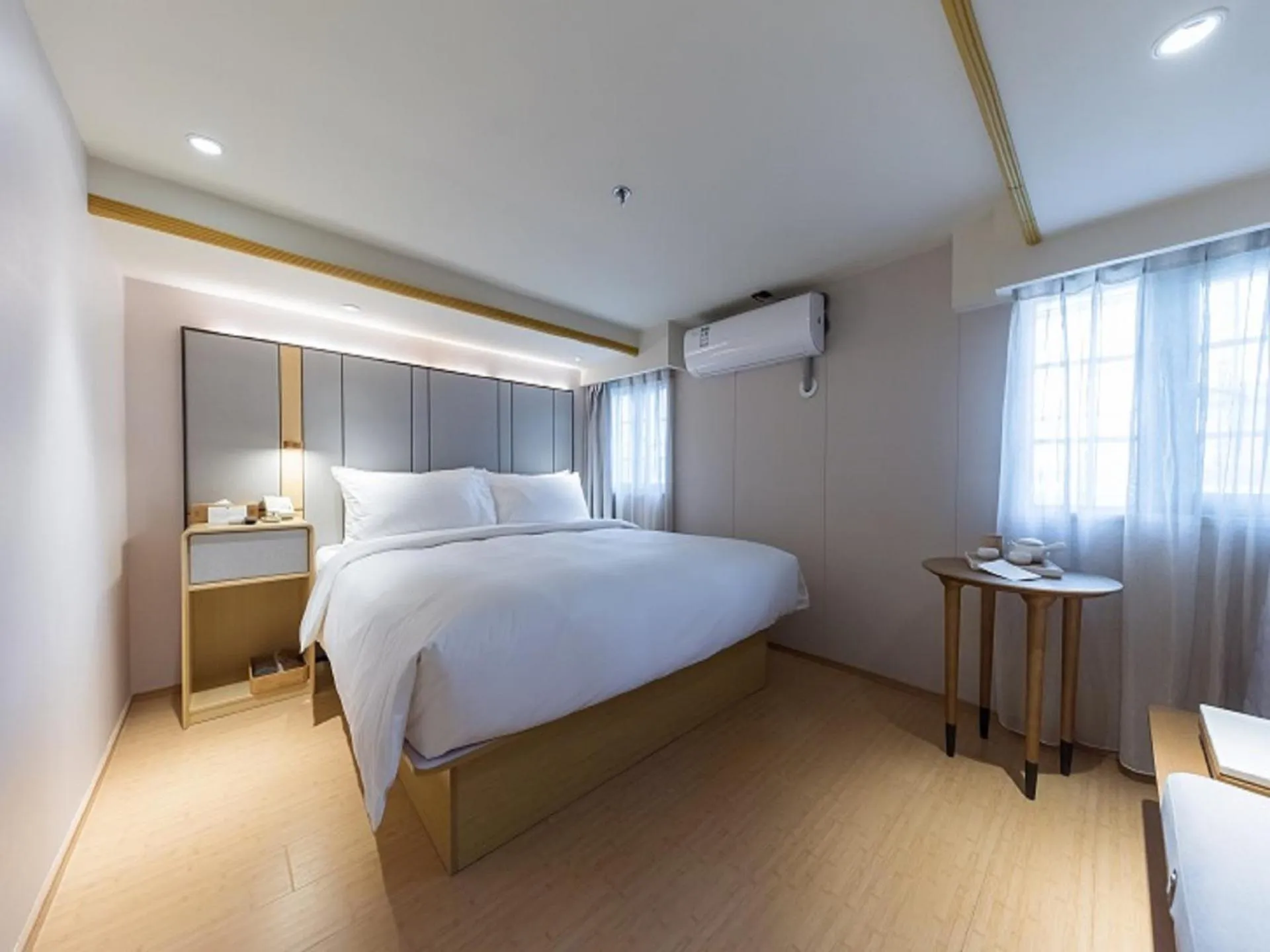 Ji Hotel (Shanghai Bund Ningbo Road)