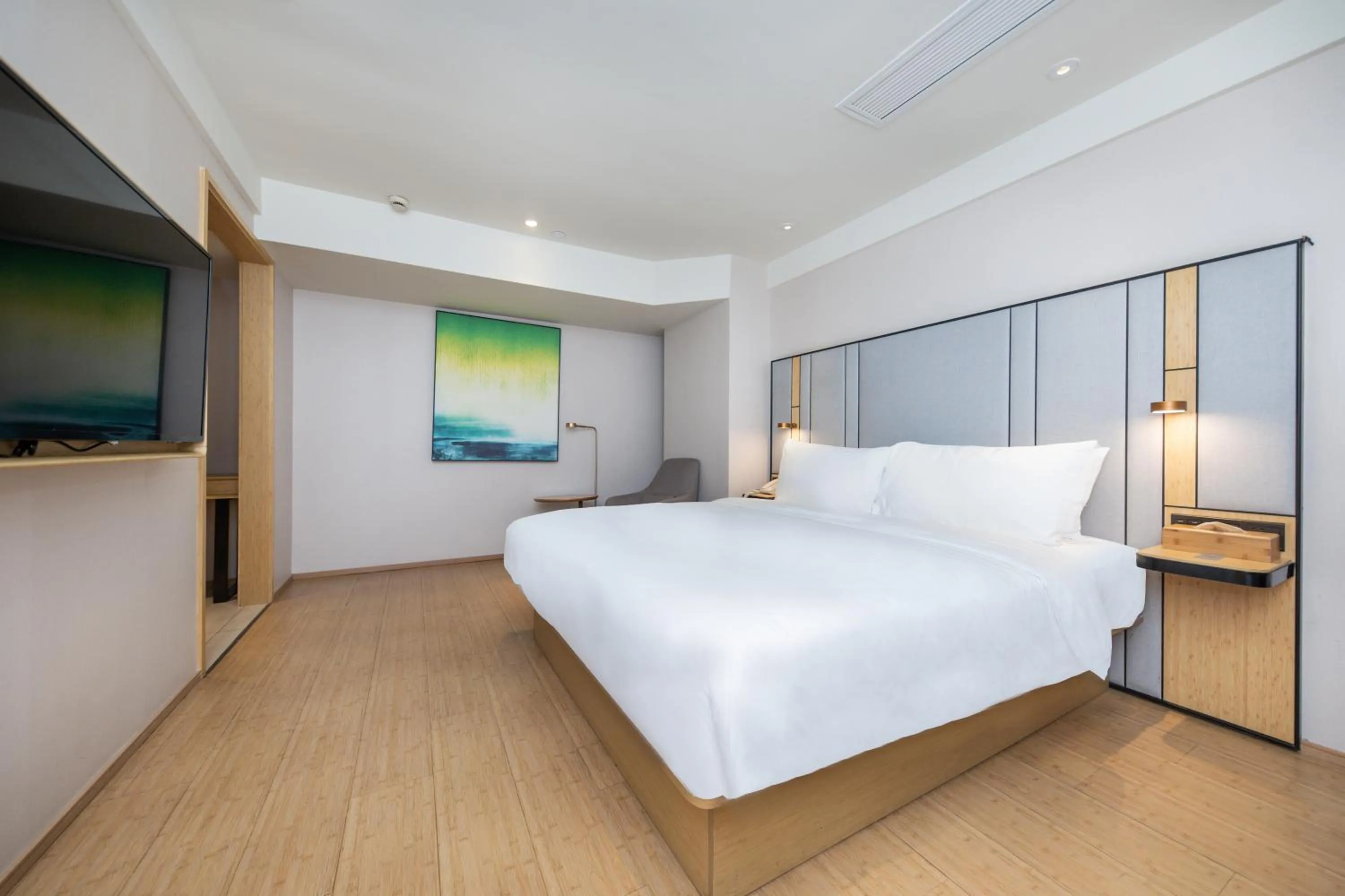 Ji Hotel (Shanghai Bund Ningbo Road)