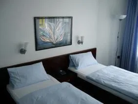 Photo of the whole room, Bed in Hotel Berliner Hof