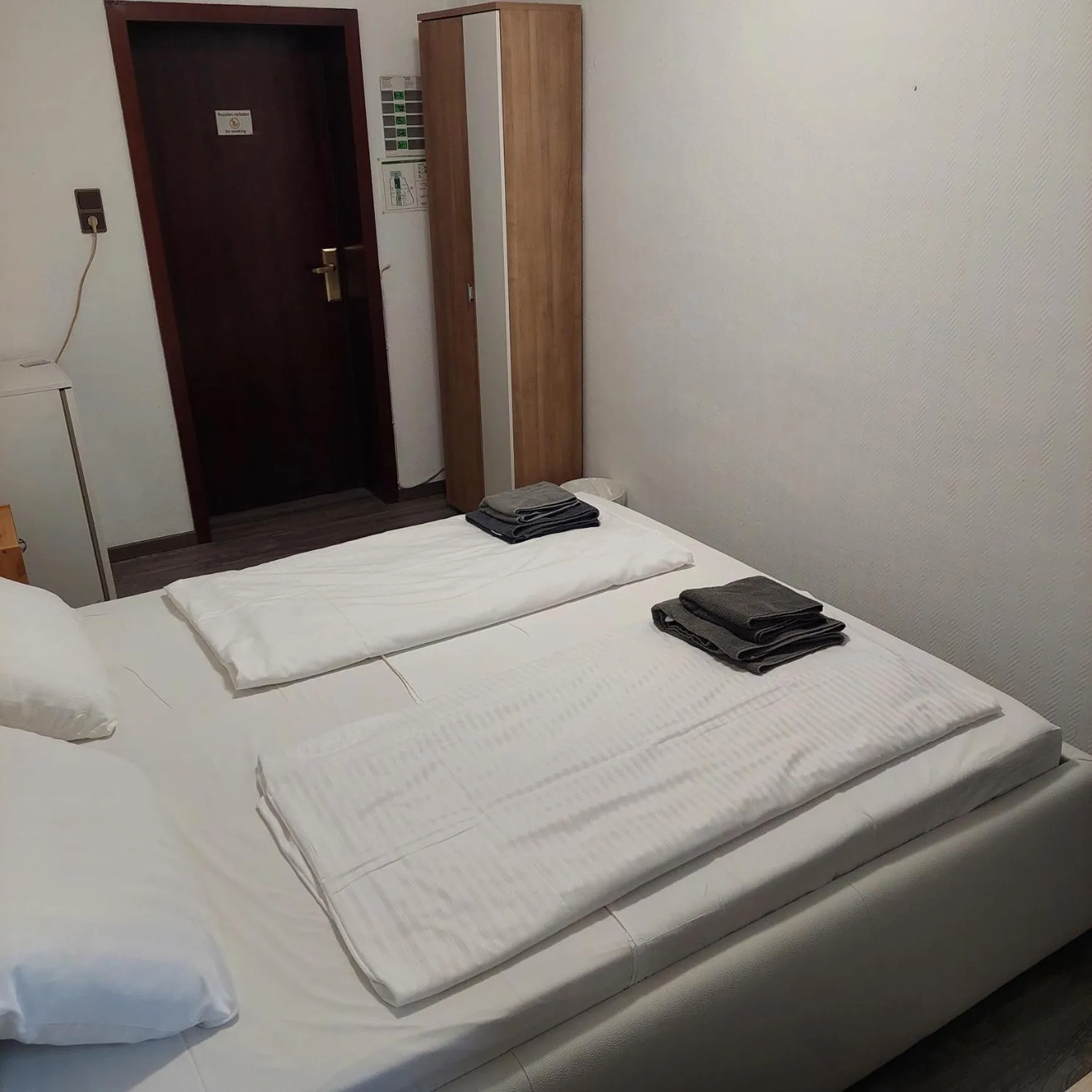 Bed in Hotel Berliner Hof