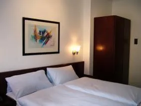 Photo of the whole room, Bed in Hotel Berliner Hof