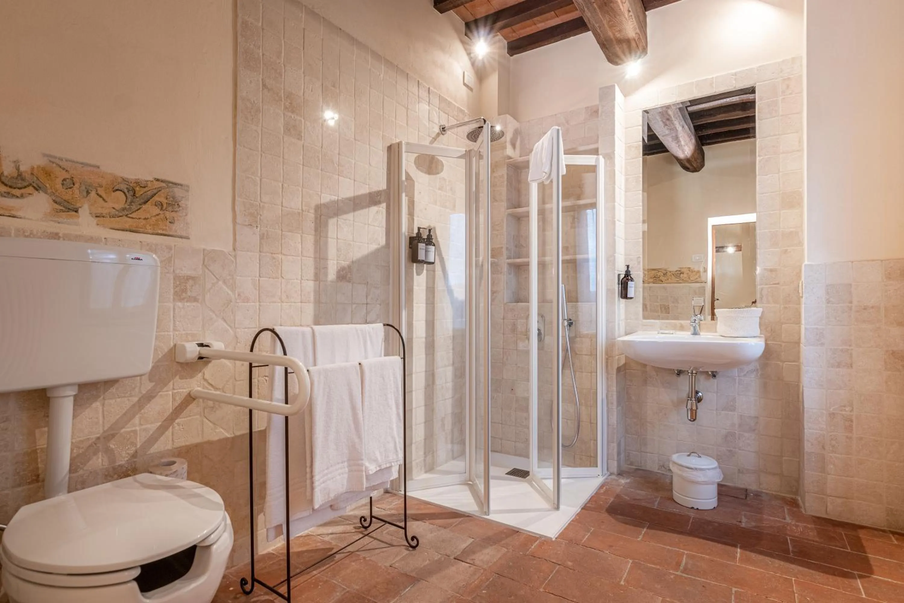 Shower in Palazzo Brandano Hotel