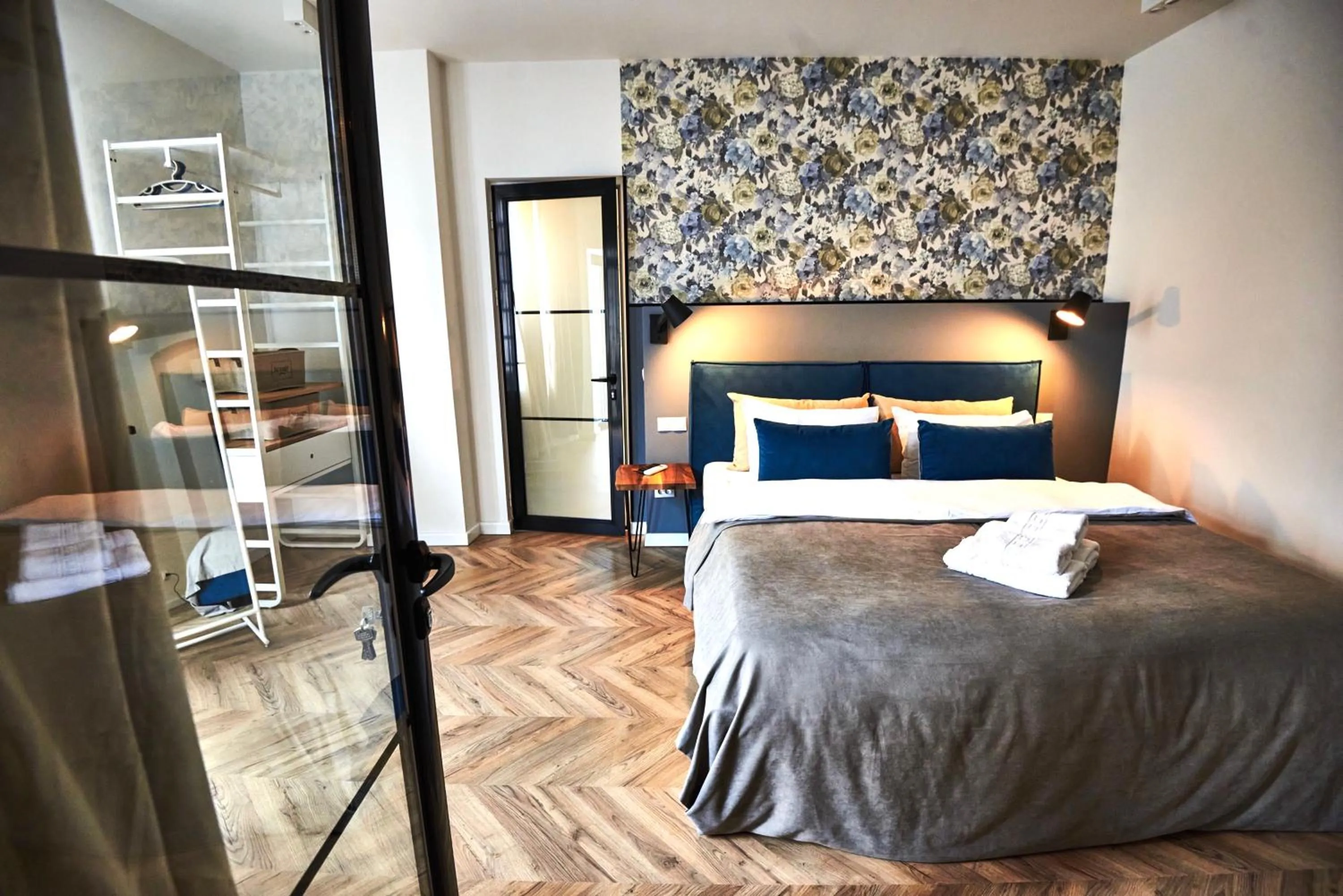 Bed in Metropole Apartments Royal Residence