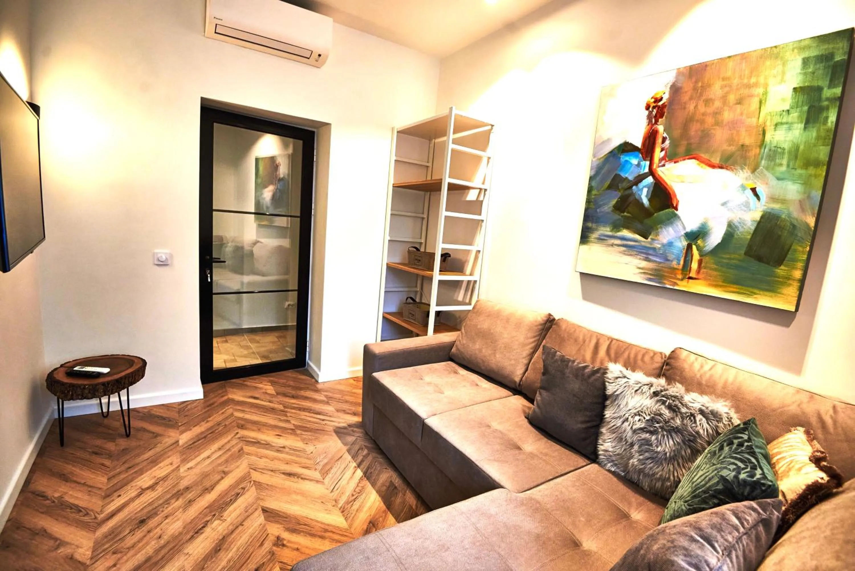 Living room in Metropole Apartments Royal Residence