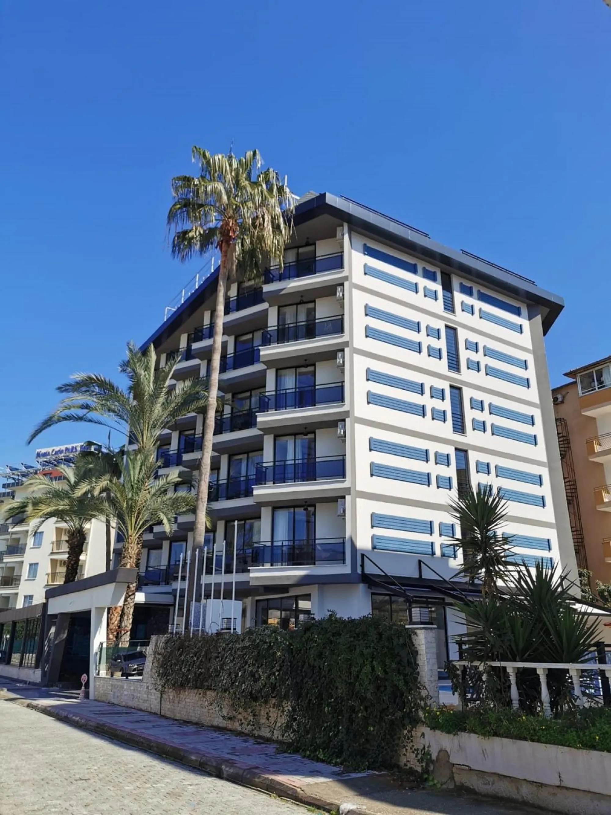 Facade/entrance in Sette Serenity Hotel