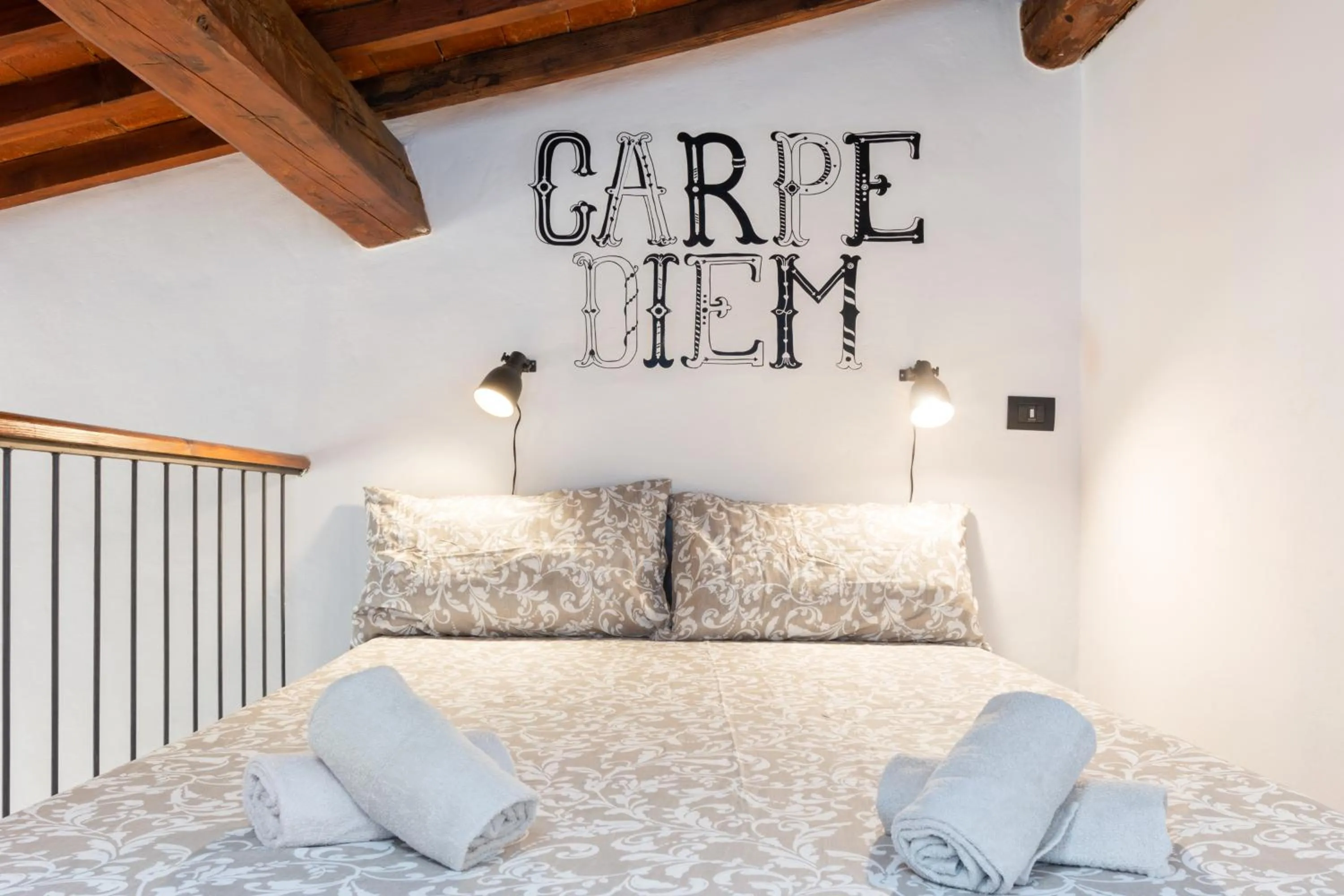 GuestHost - Modern Studio Flat - 3 mins from Duomo Square