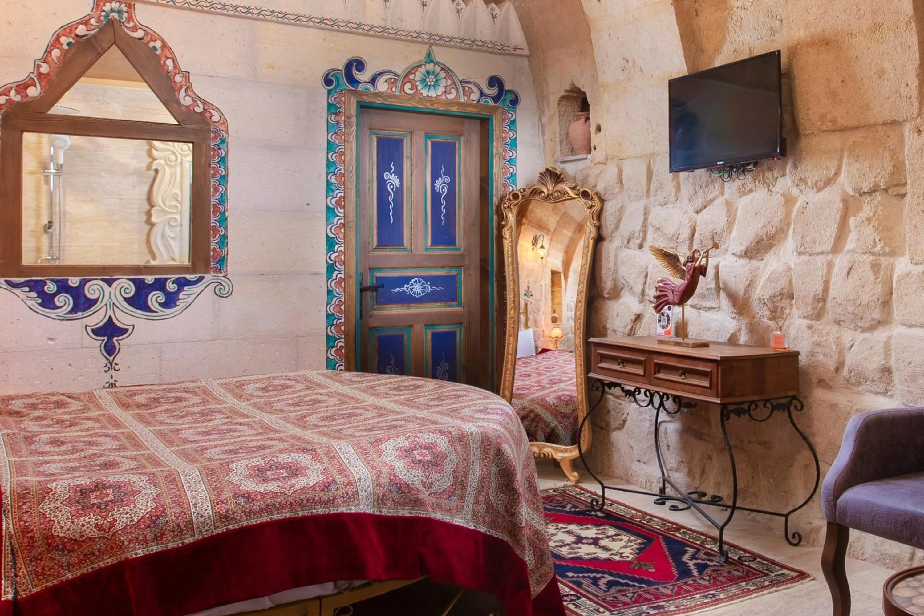 Bed in Carna Cave Hotel Cappadocia Only Adult