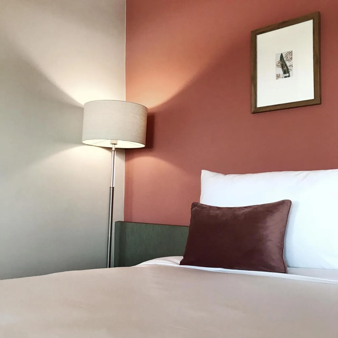 Bedroom, Bed in The Raintree Hotel Chiang Mai