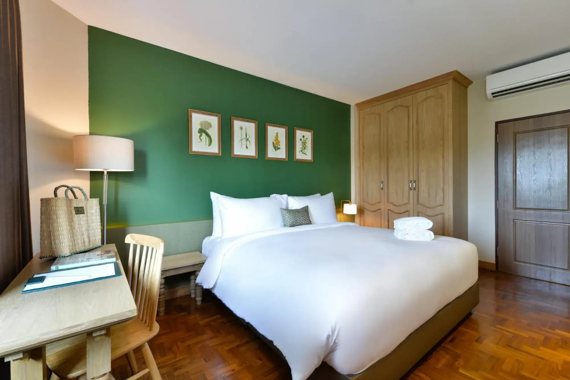 Bed in The Raintree Hotel Chiang Mai Bed in The Raintree Hotel Chiang Mai