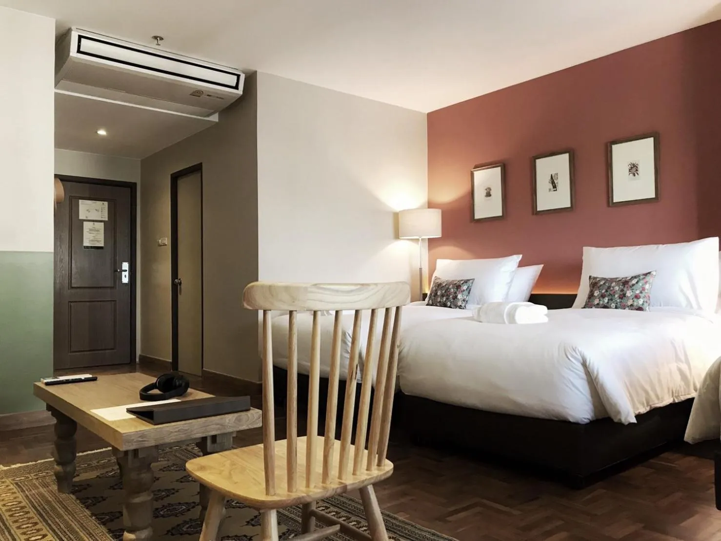 Photo of the whole room, Bed in The Raintree Hotel Chiang Mai