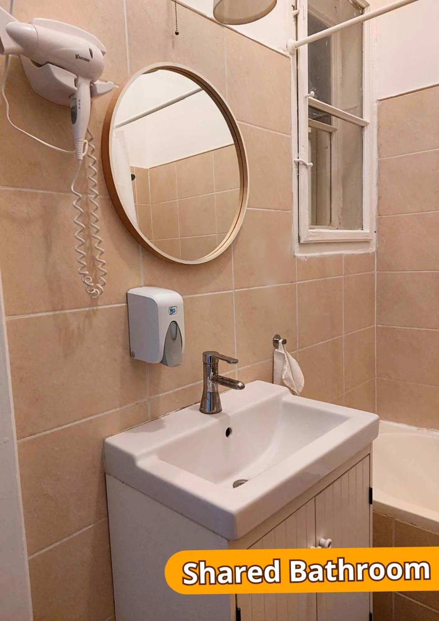 GoodMo Budapest Smart Rooms
