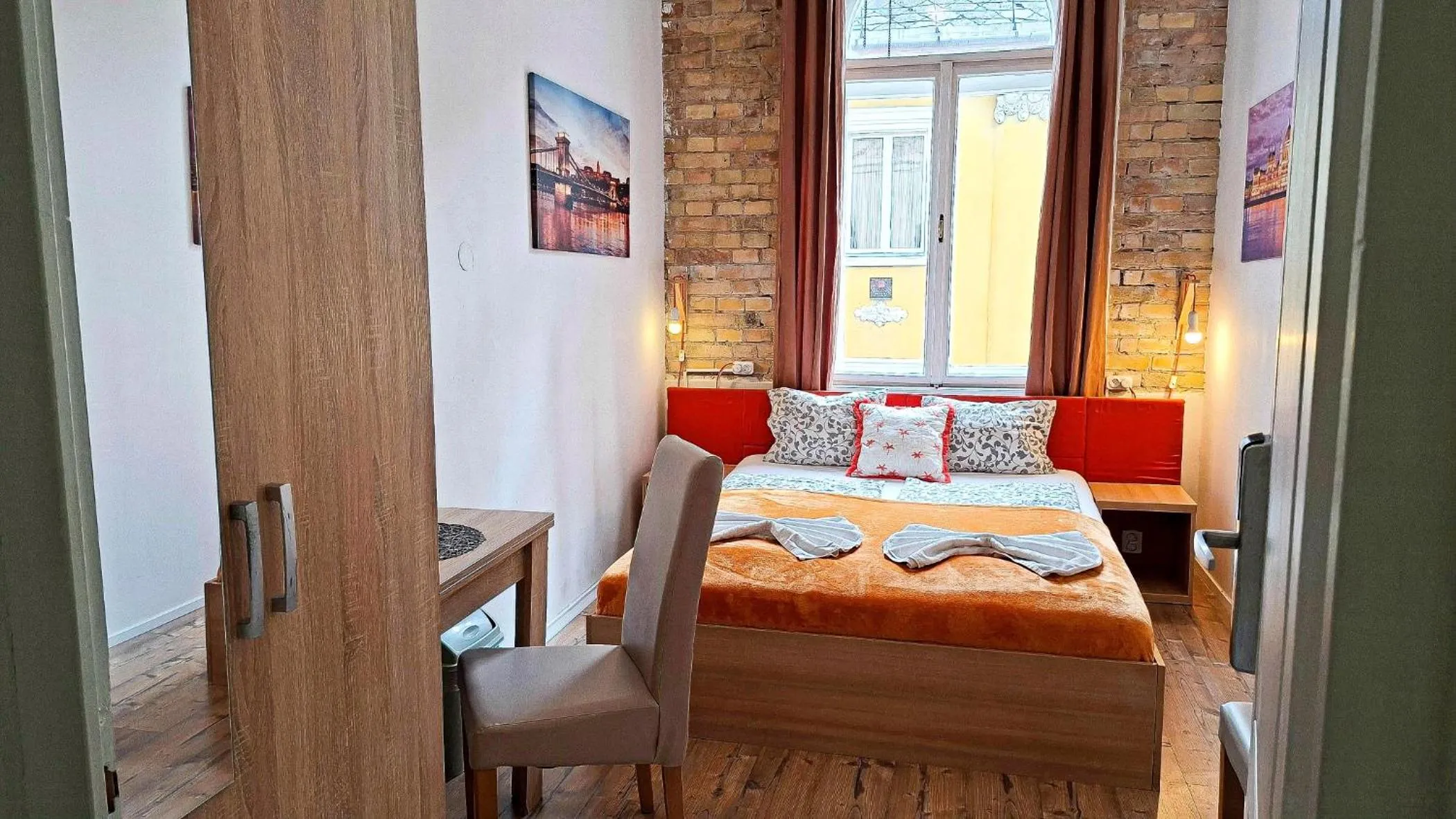 Bed in GoodMo Budapest Smart Rooms