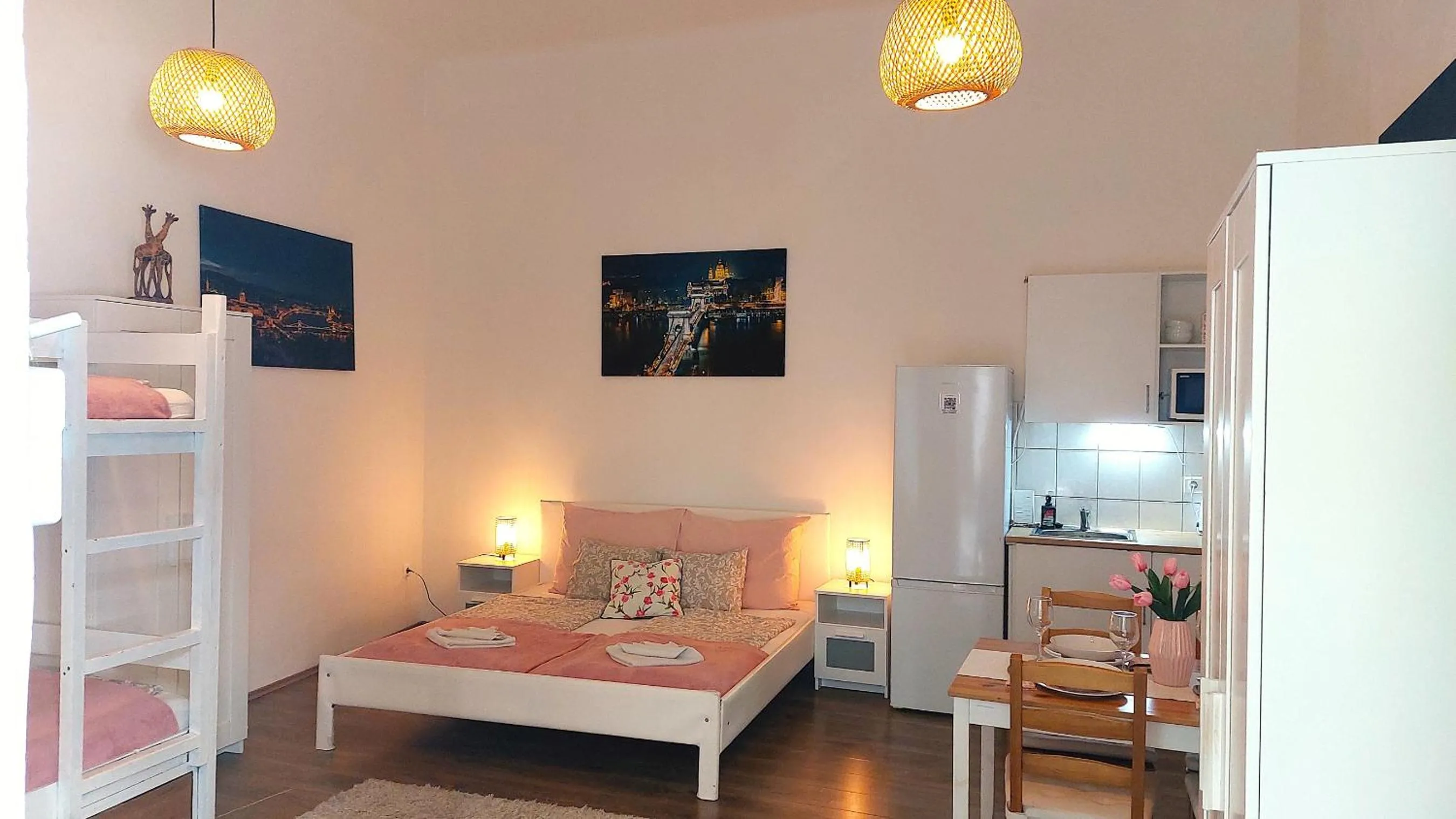Bed in GoodMo Budapest Smart Rooms