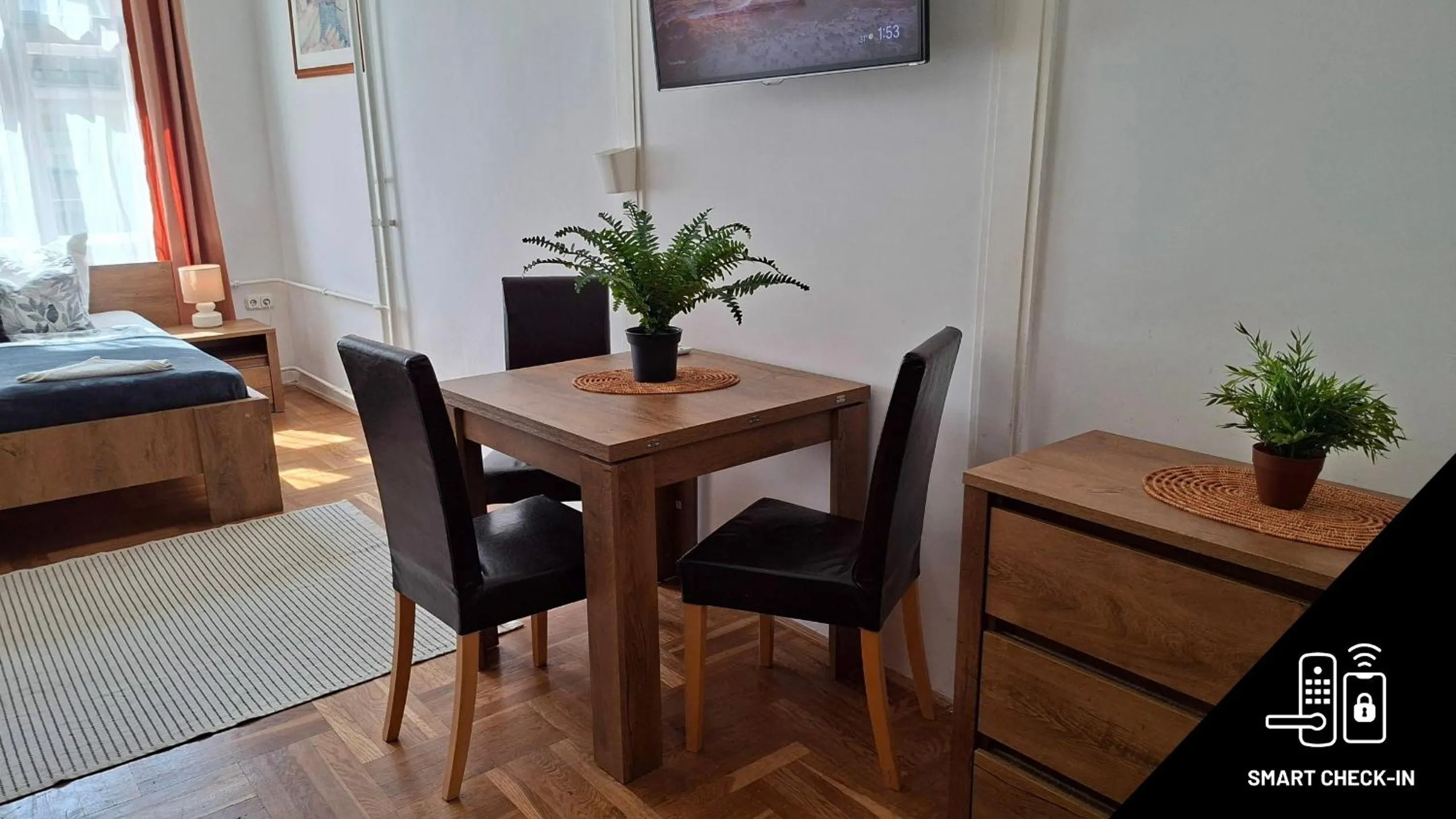 Bed in Black Sheep Budapest Smart Rooms