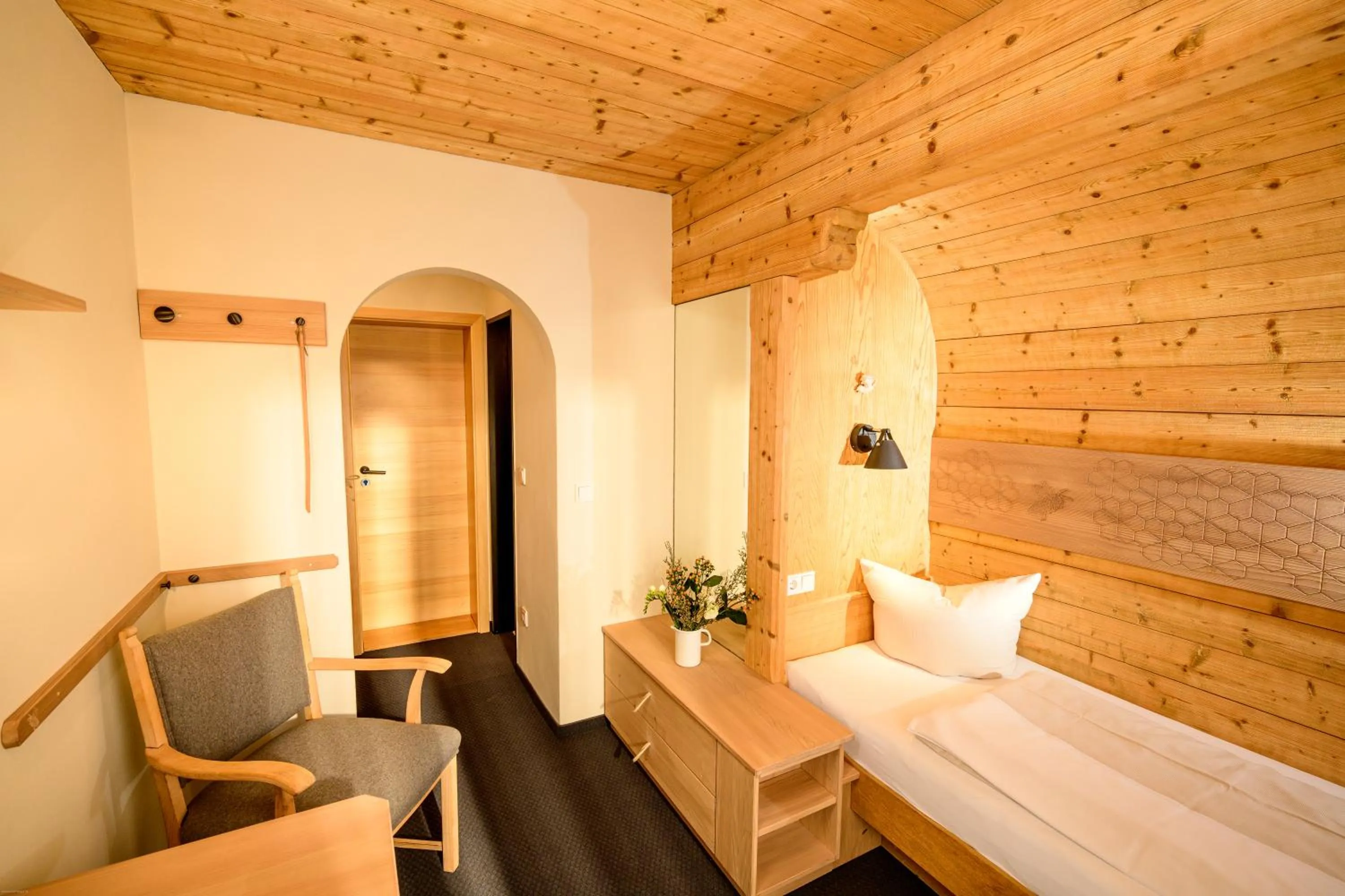 Photo of the whole room, Bed in Bavaria Biohotel