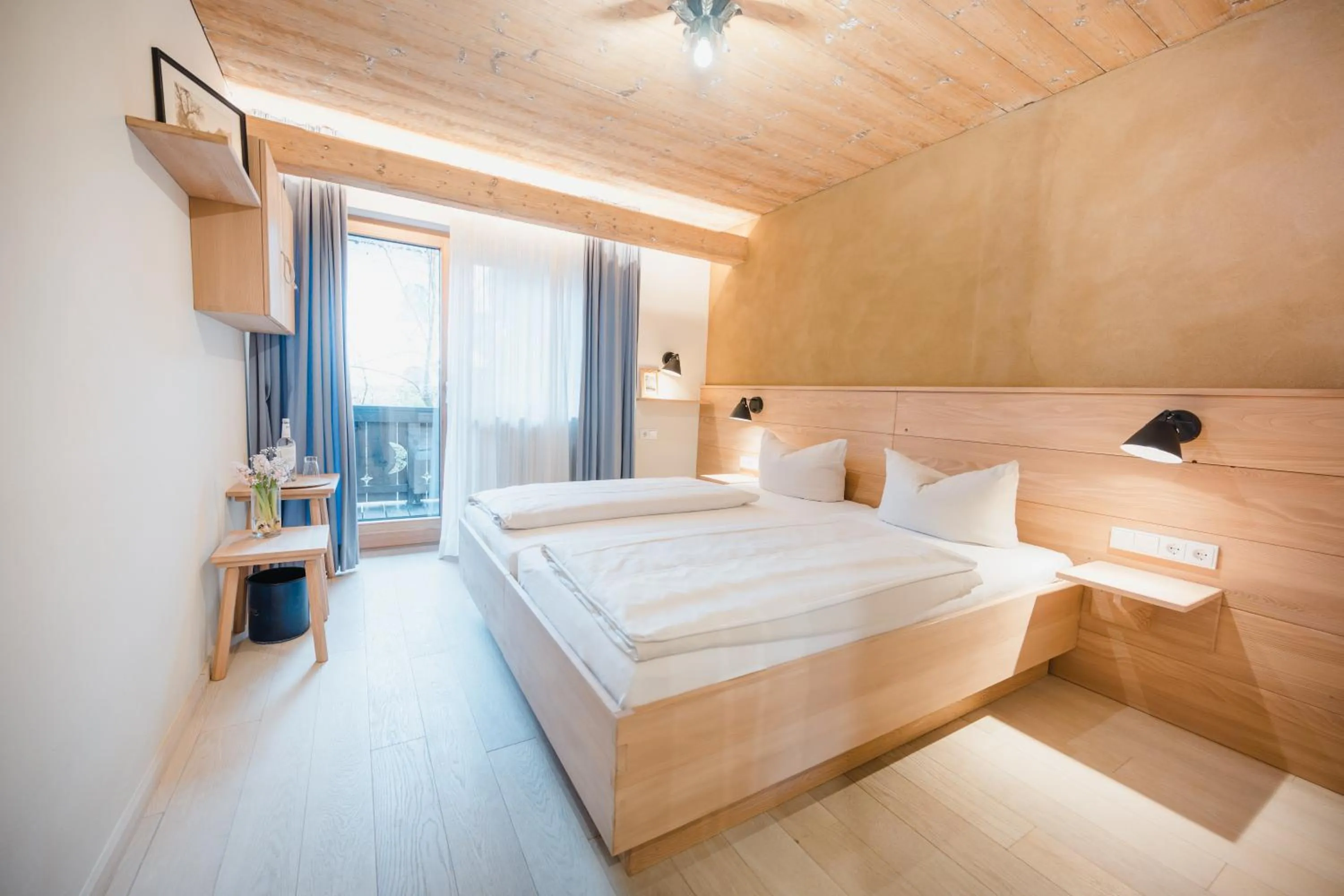 Photo of the whole room, Bed in Bavaria Biohotel
