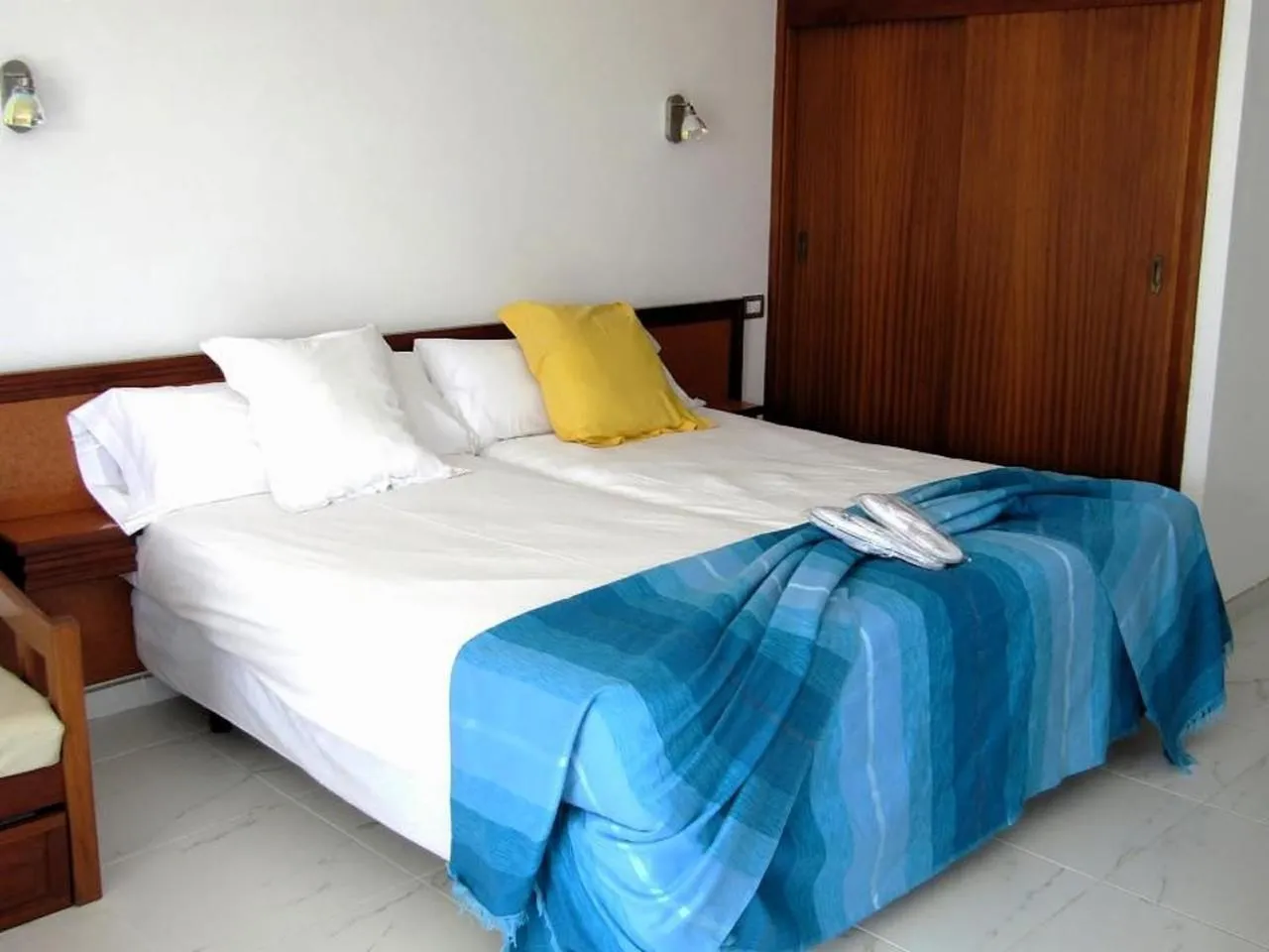 Bed in Hotel Europalace