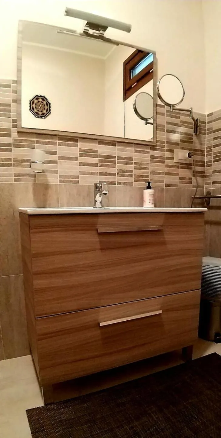 Bathroom in B&B GIRAMONDO