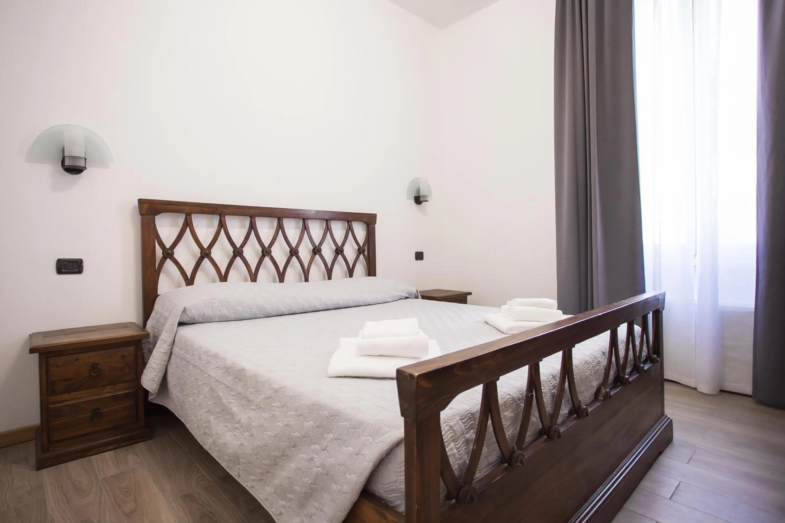 Guests, Bed in Hotel Amico