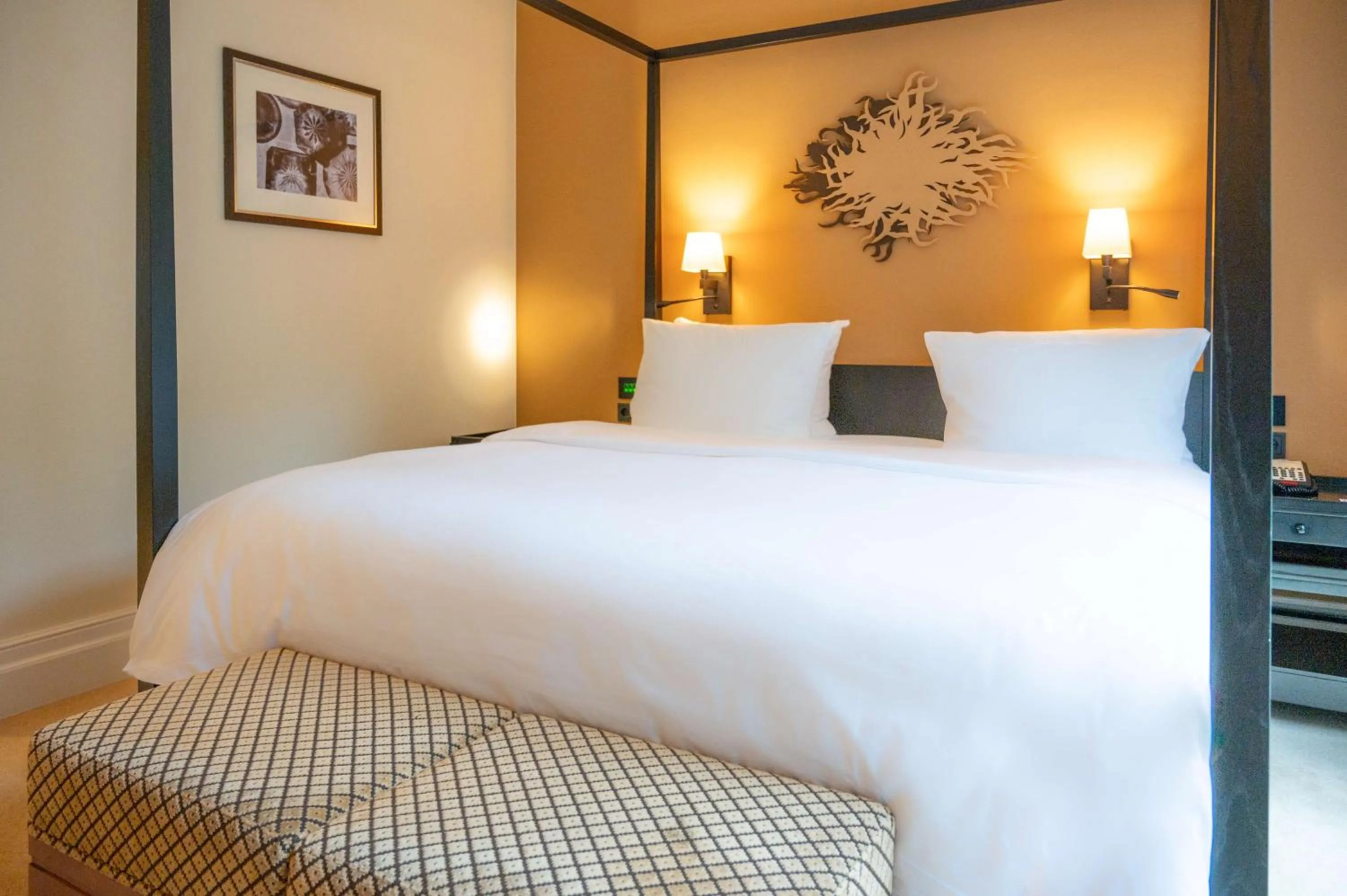 Bed in Hilton Frankfurt Gravenbruch