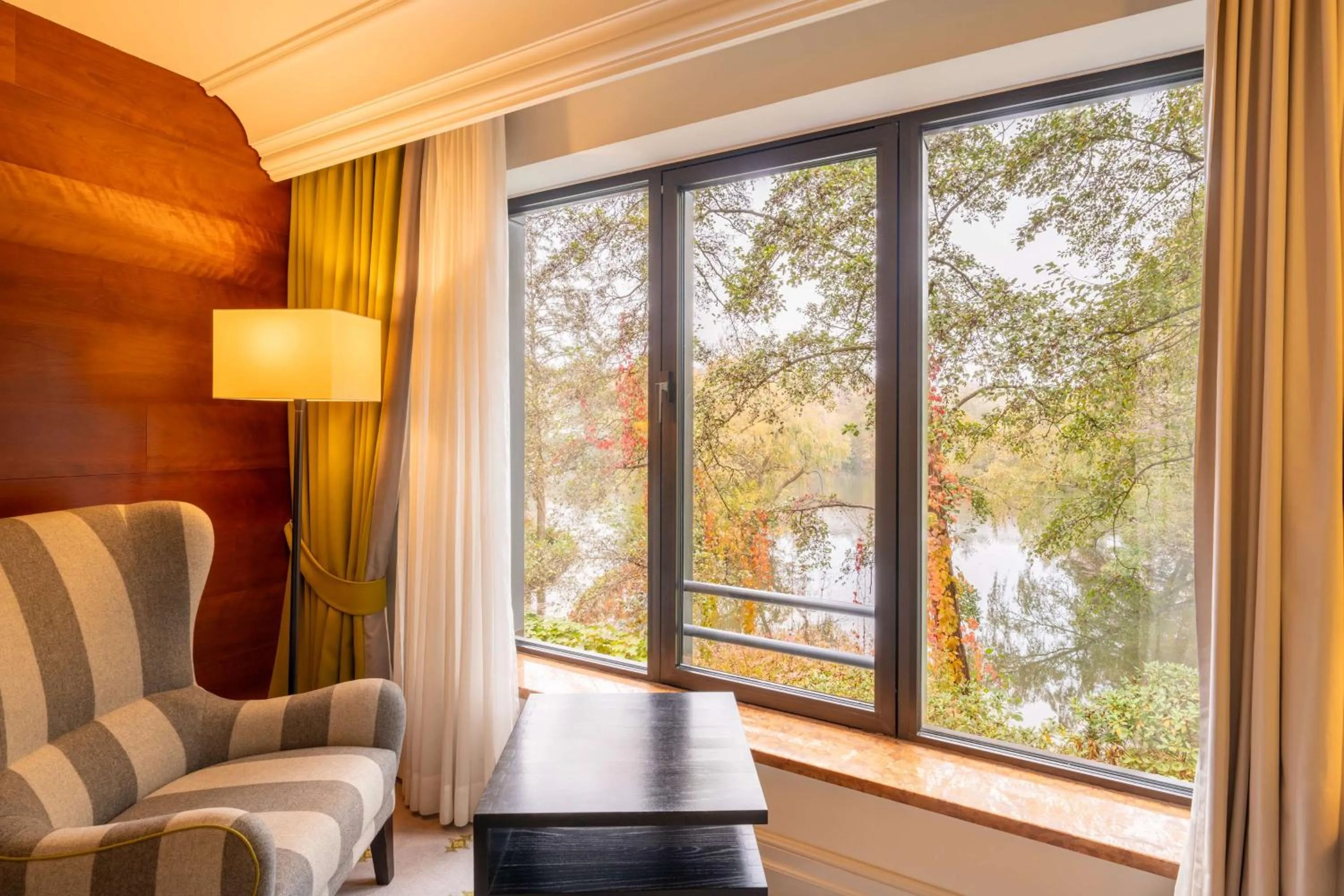 Living room in Hilton Frankfurt Gravenbruch