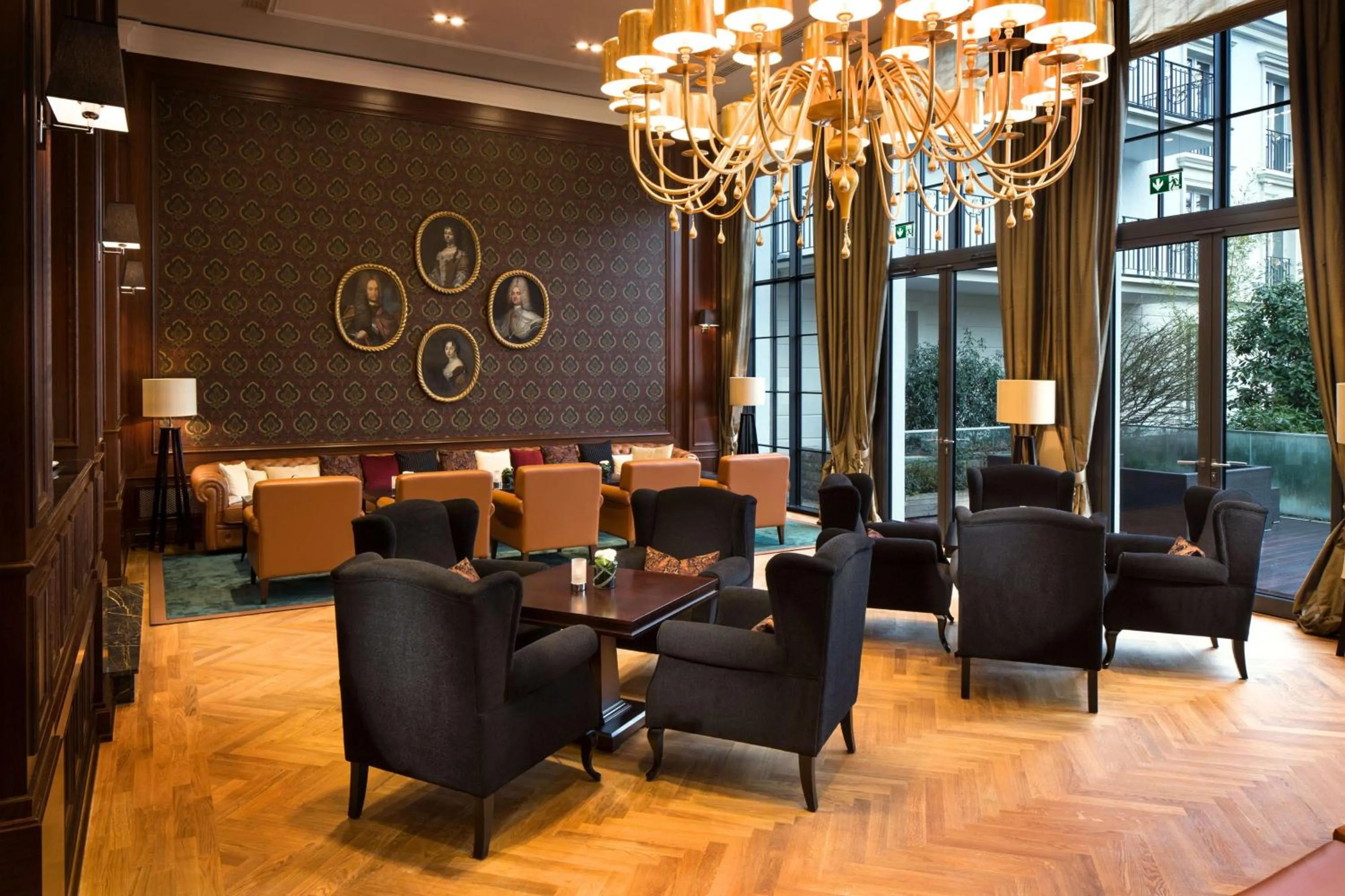 Restaurant/places to eat in Hilton Frankfurt Gravenbruch