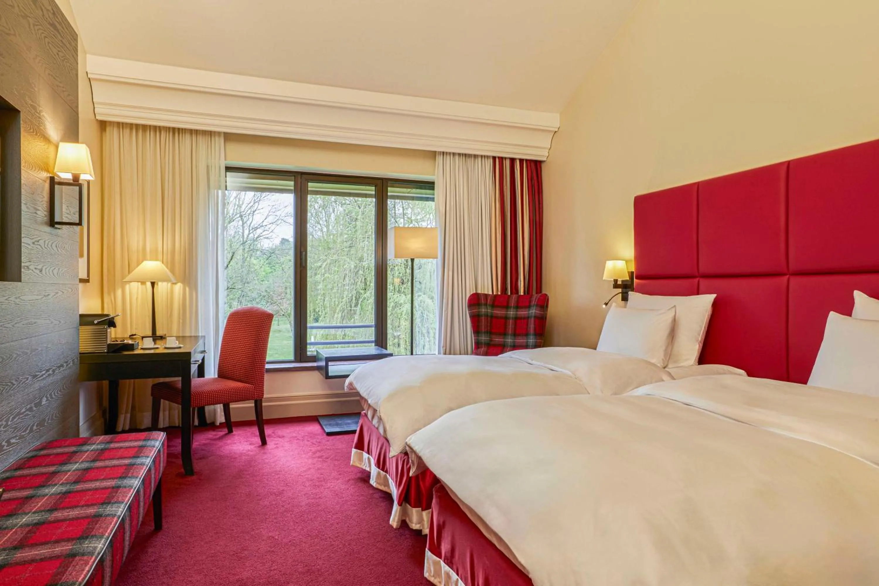 Bed in Hilton Frankfurt Gravenbruch