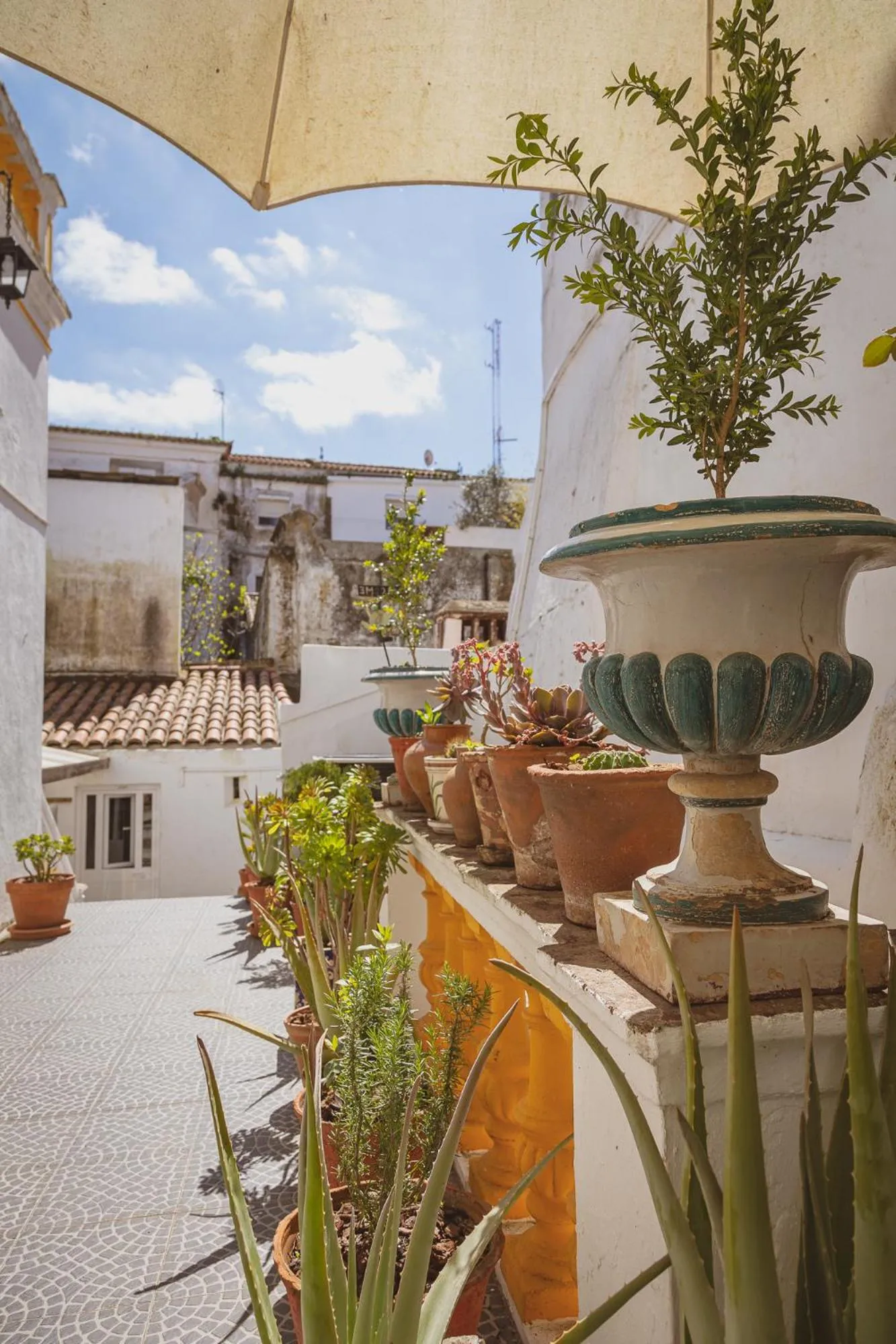 Very Typical - Alojamento Local