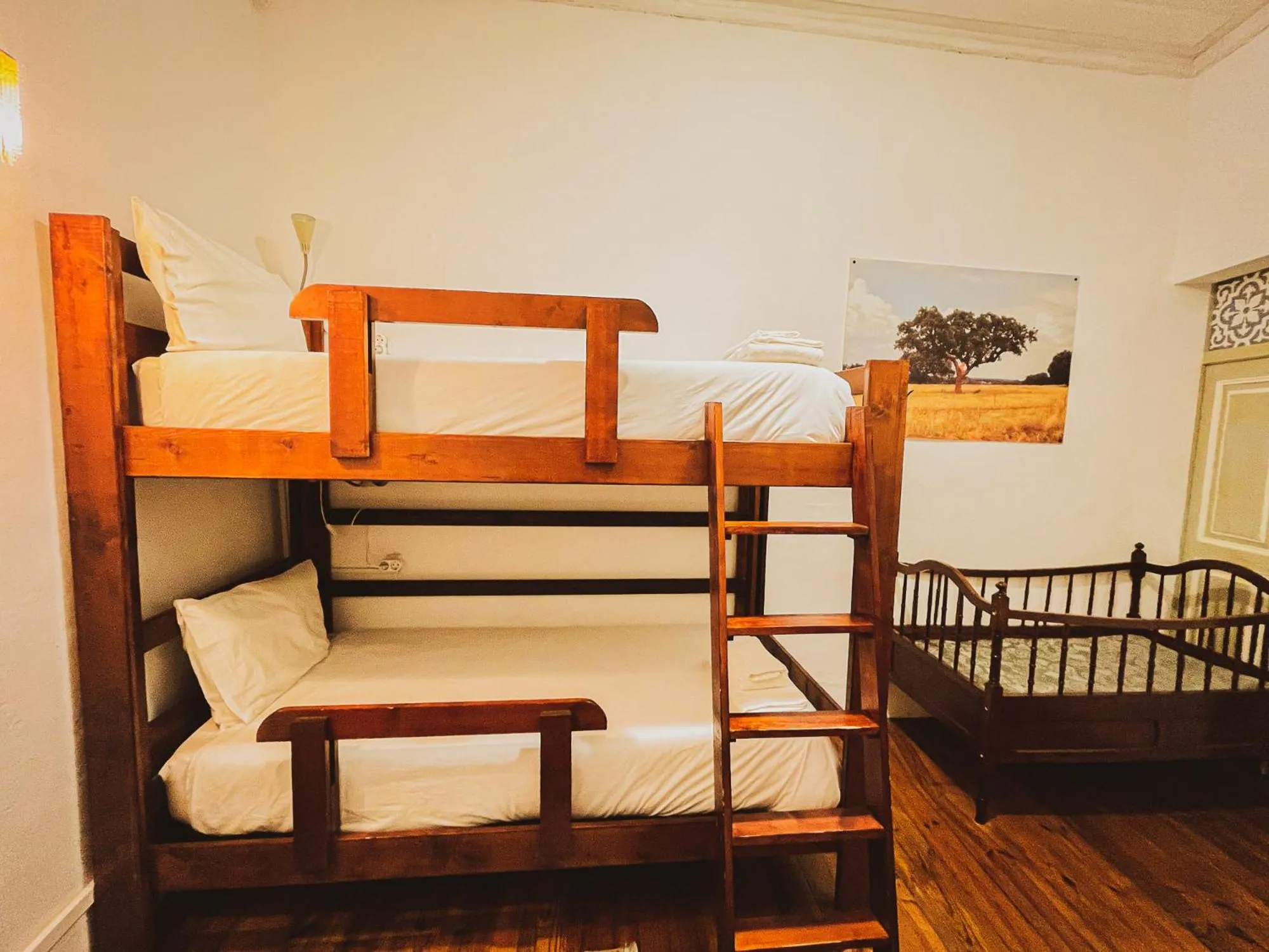 Bed in Very Typical - Alojamento Local