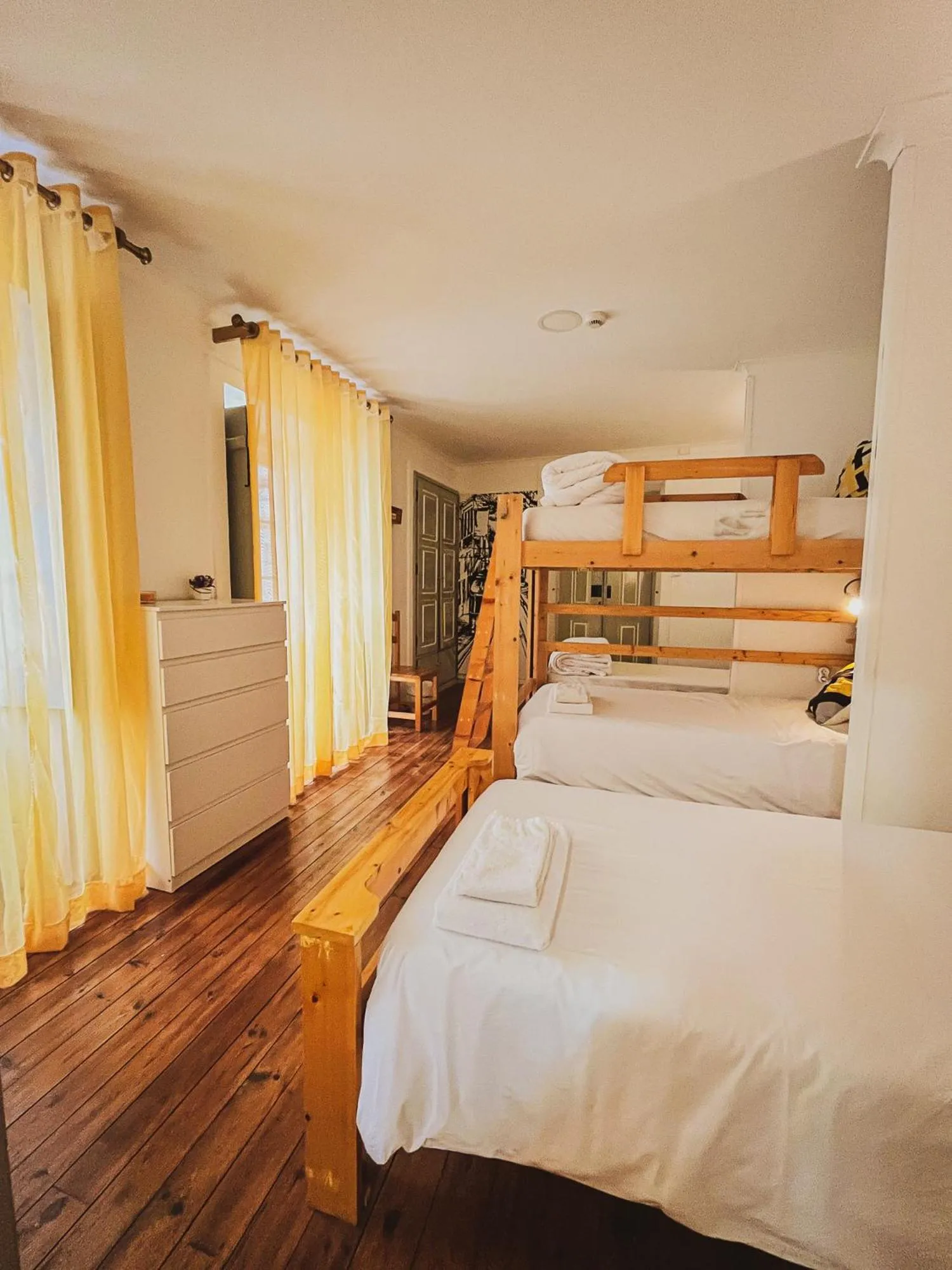 Bed in Very Typical - Alojamento Local