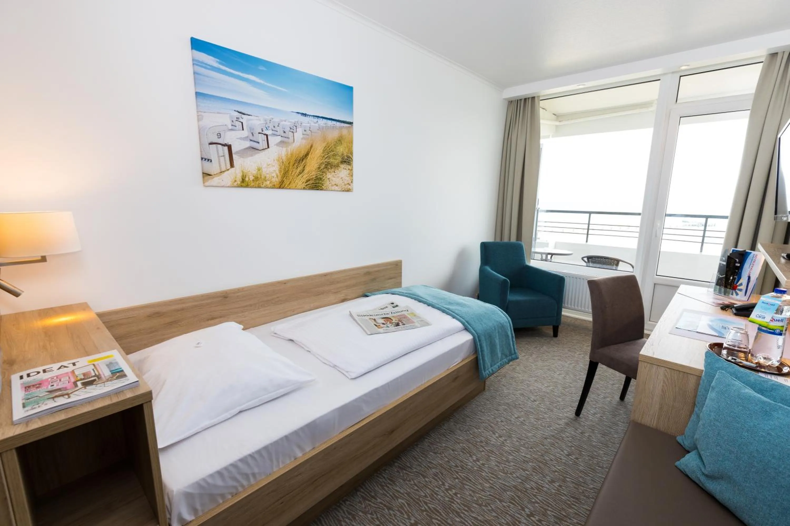 Photo of the whole room, Bed in Carat Hotel Grömitz