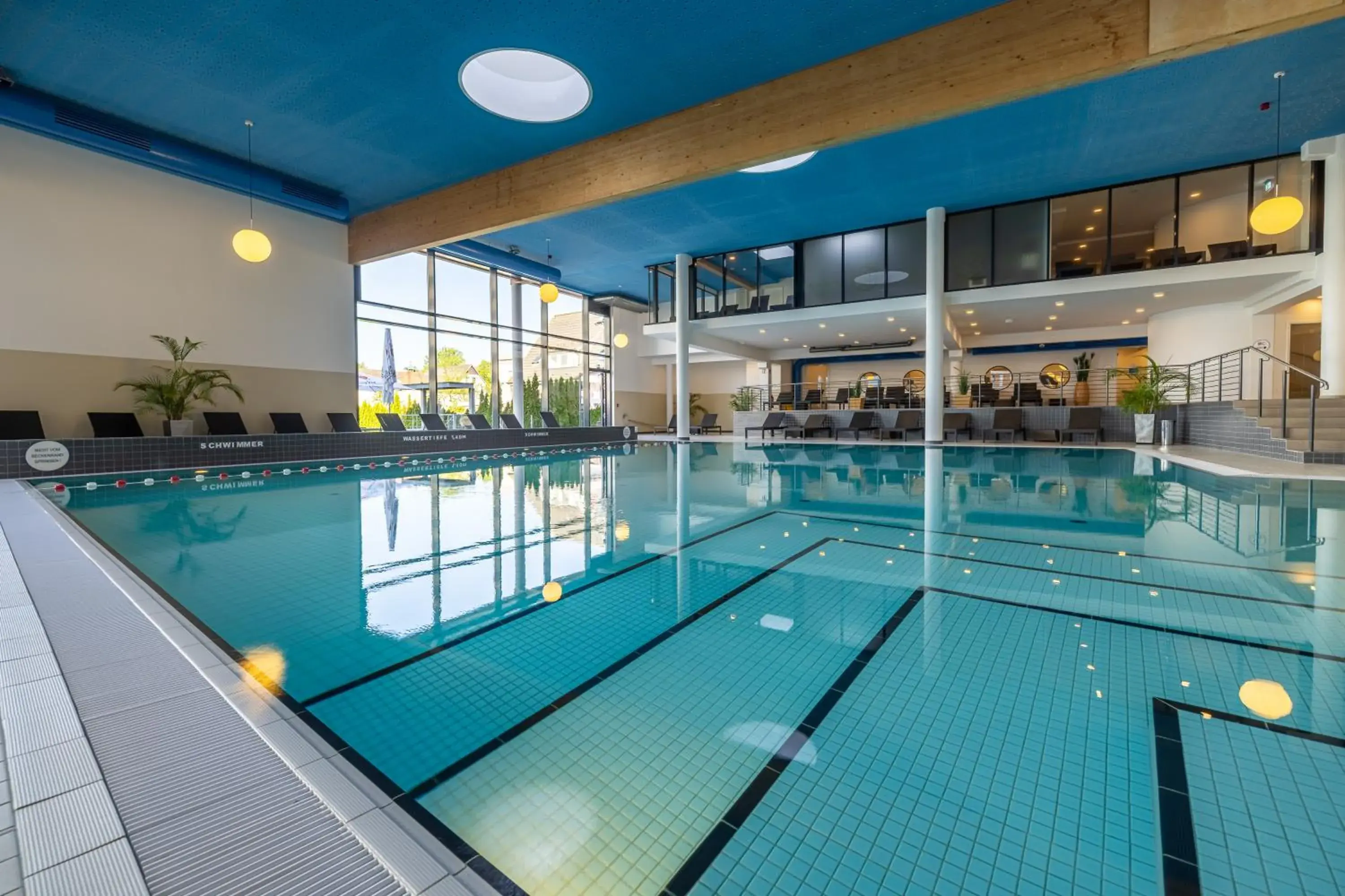 Swimming Pool in Carat Golf & Sporthotel