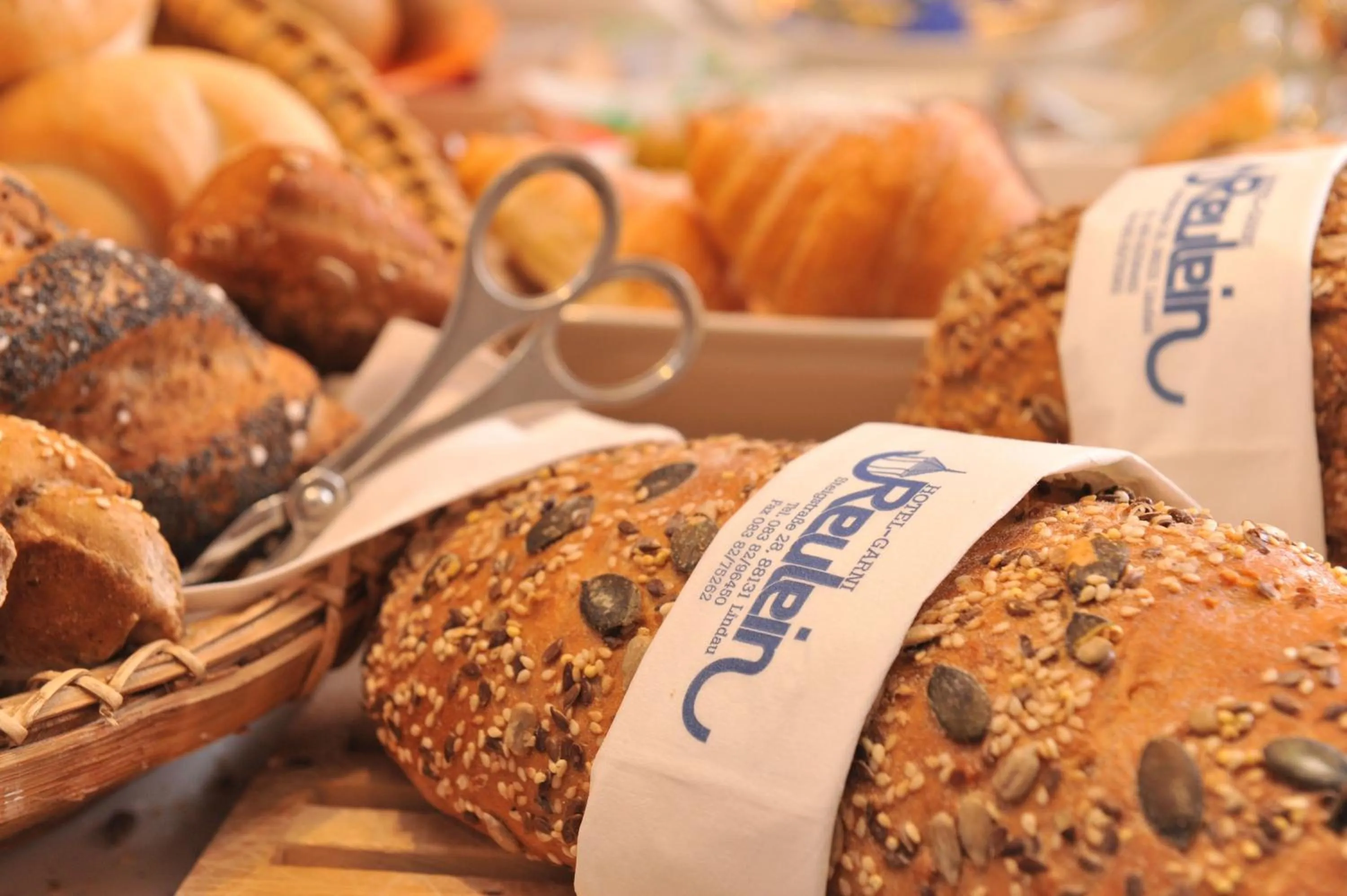 Food and drinks in Hotel Garni Reulein