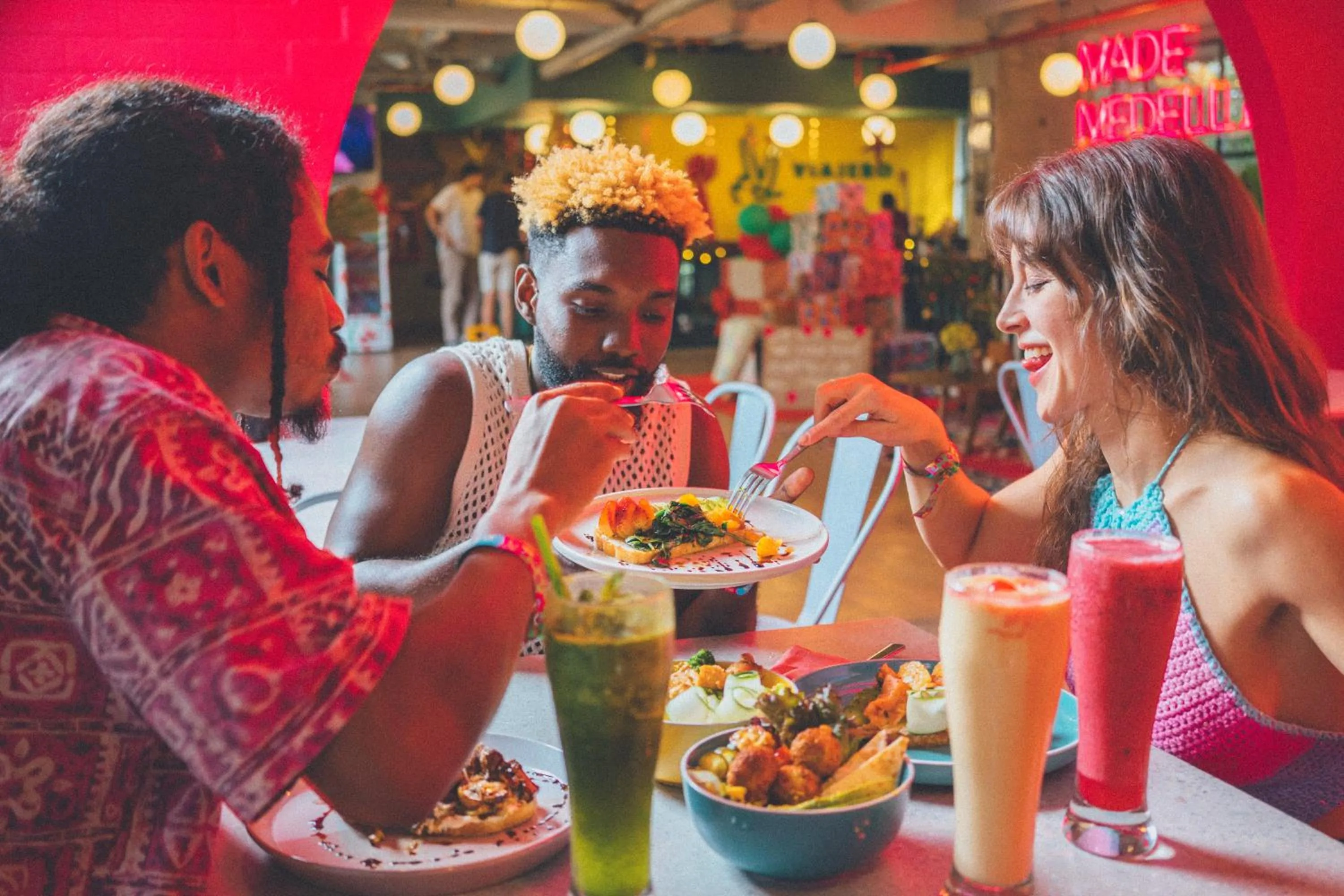 Restaurant/places to eat in Viajero Medellín Hostel