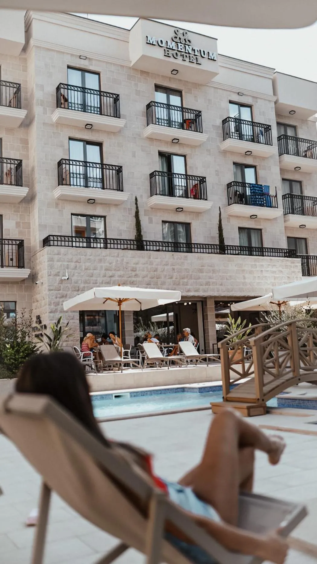 Swimming pool in Boutique Hotel Momentum by Aycon