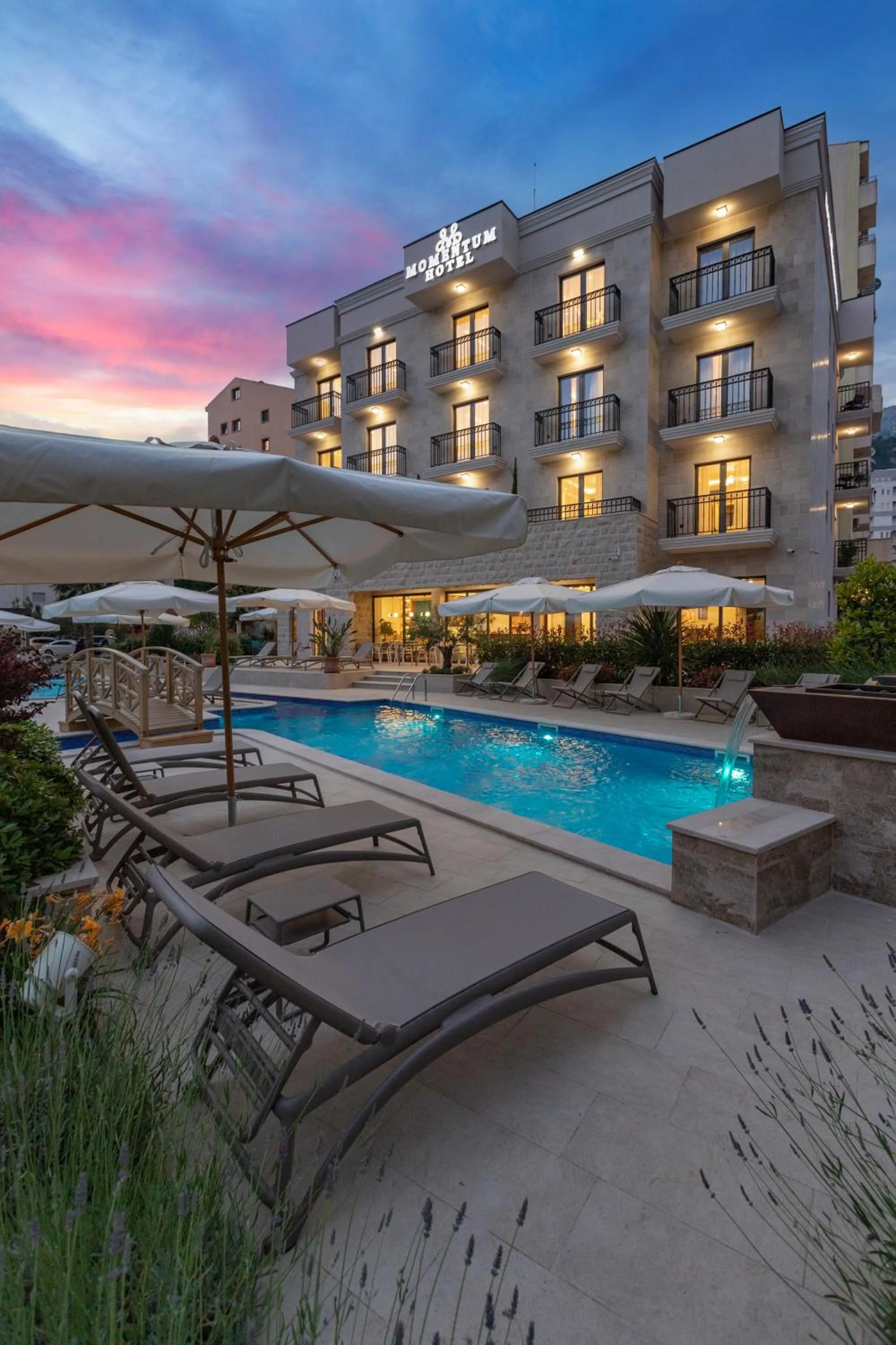 Property building in Boutique Hotel Momentum by Aycon