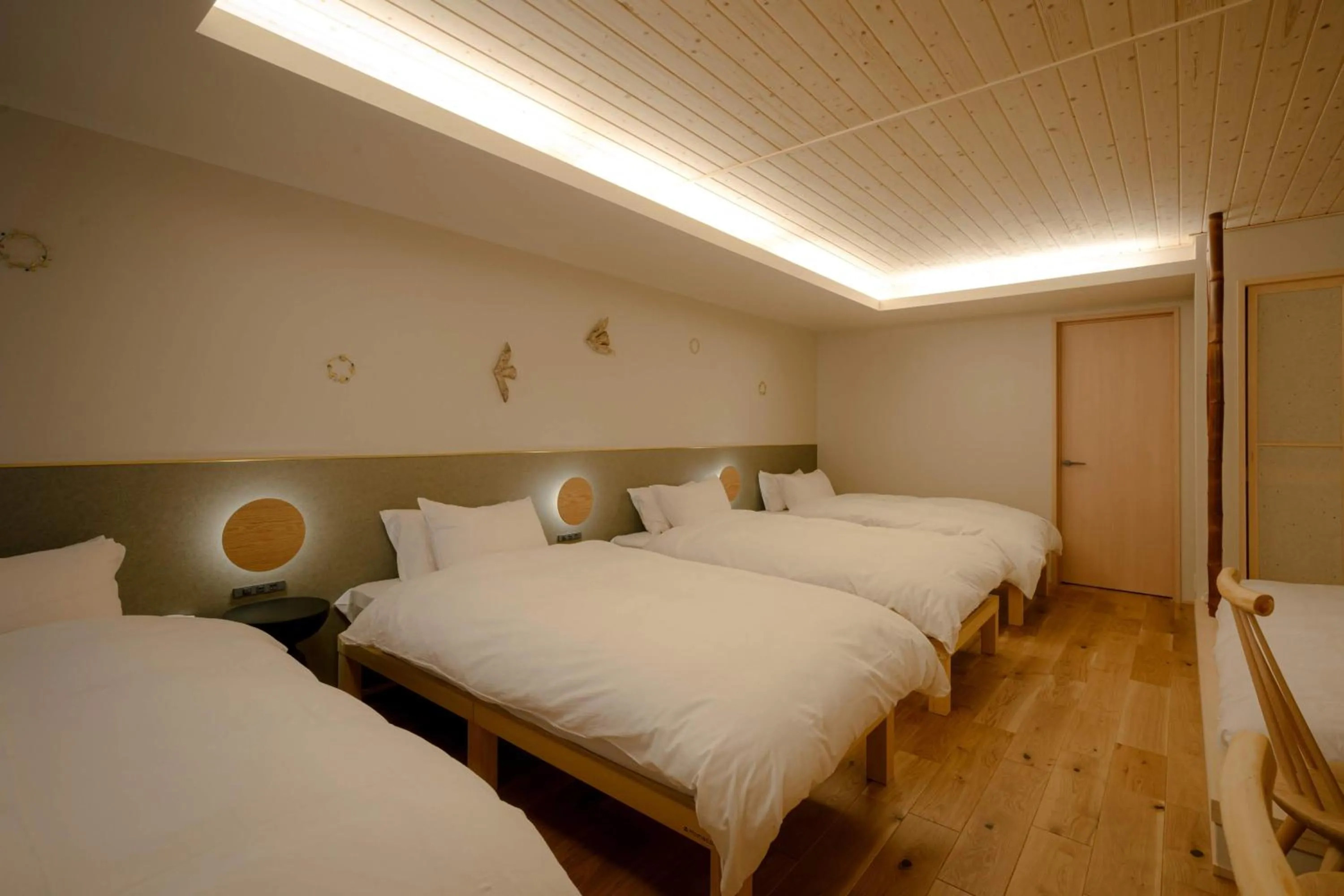 Photo of the whole room, Bed in so, KANAZAWA