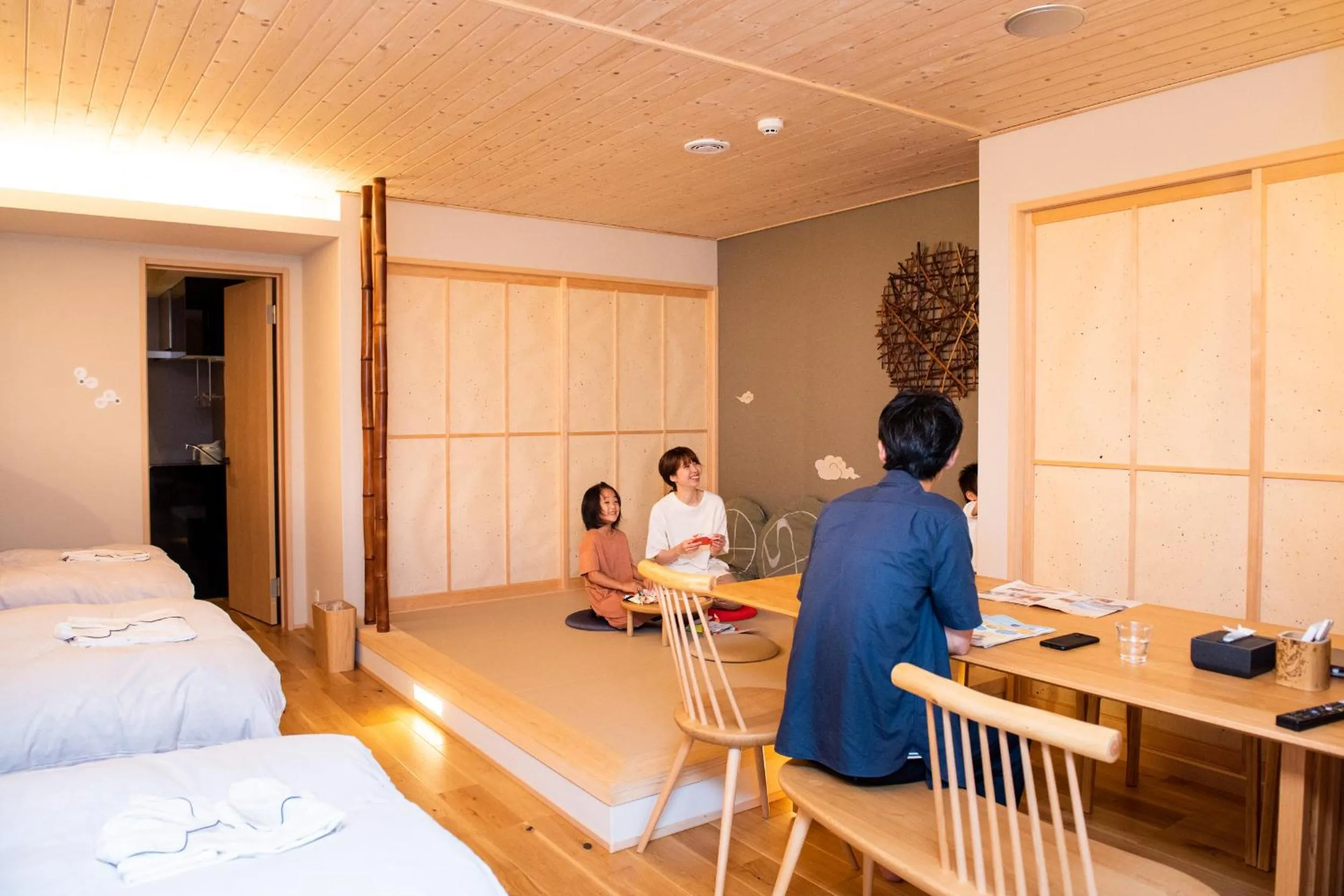 People, Bed in so, KANAZAWA