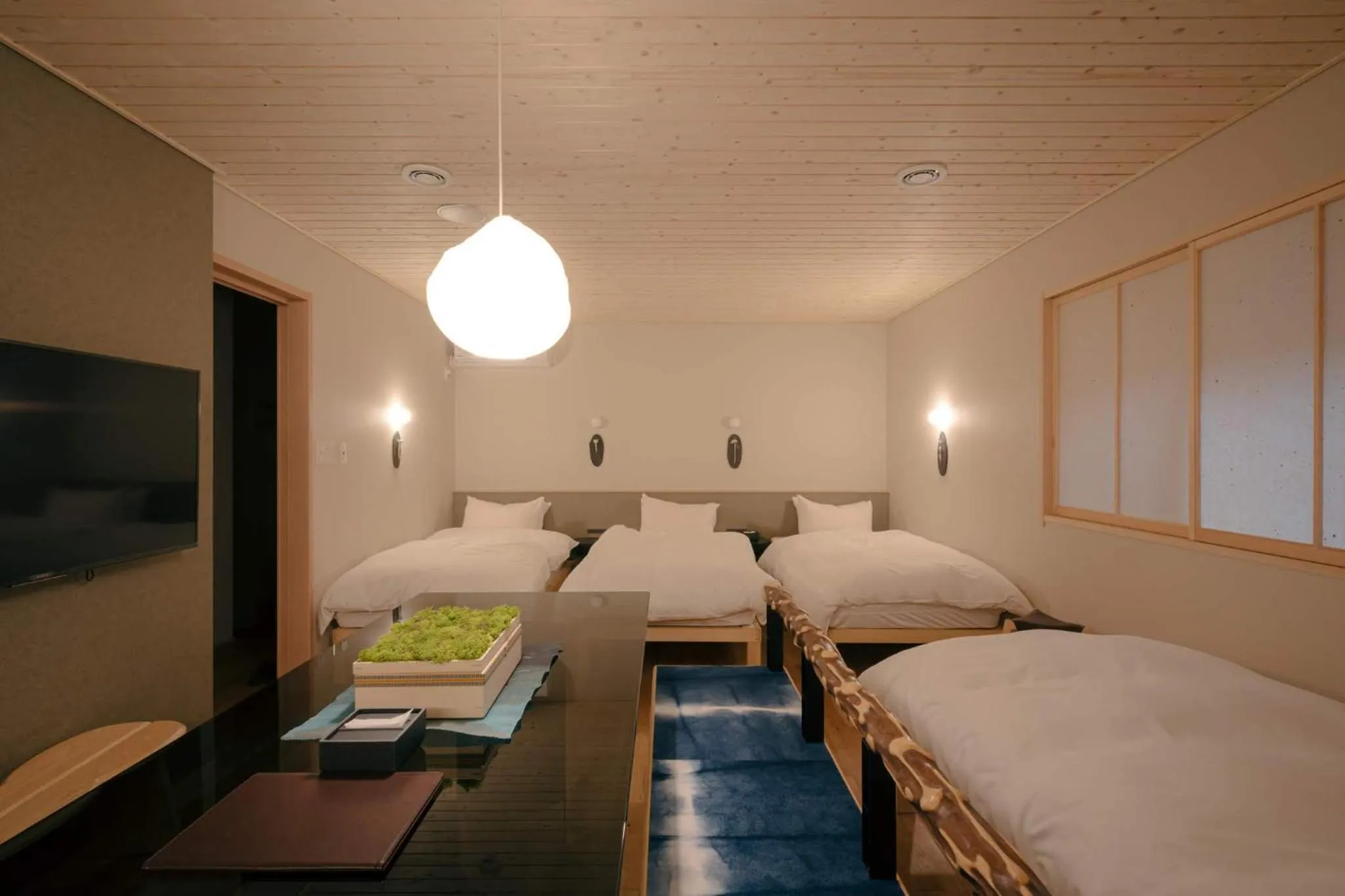 Photo of the whole room, Bed in so, KANAZAWA