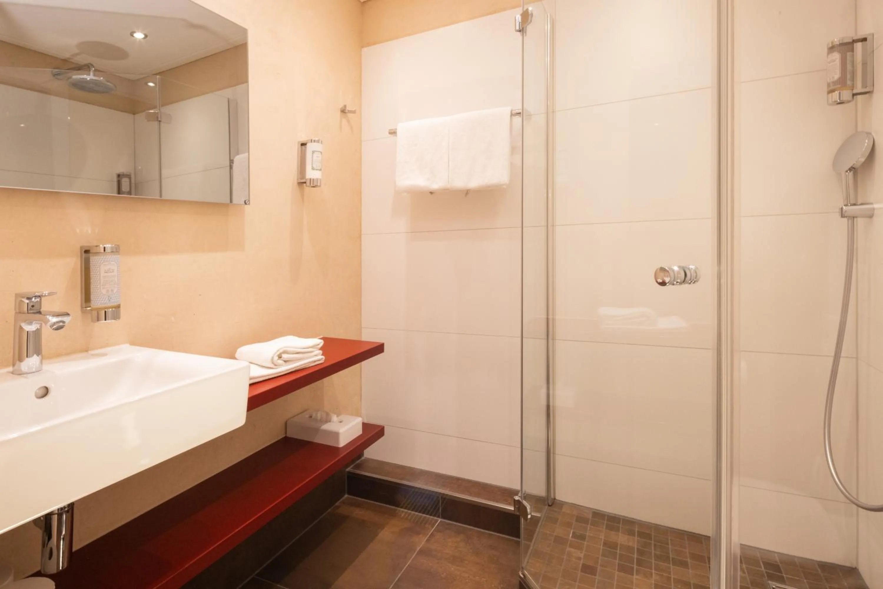 Bathroom in Hotel Traube am See