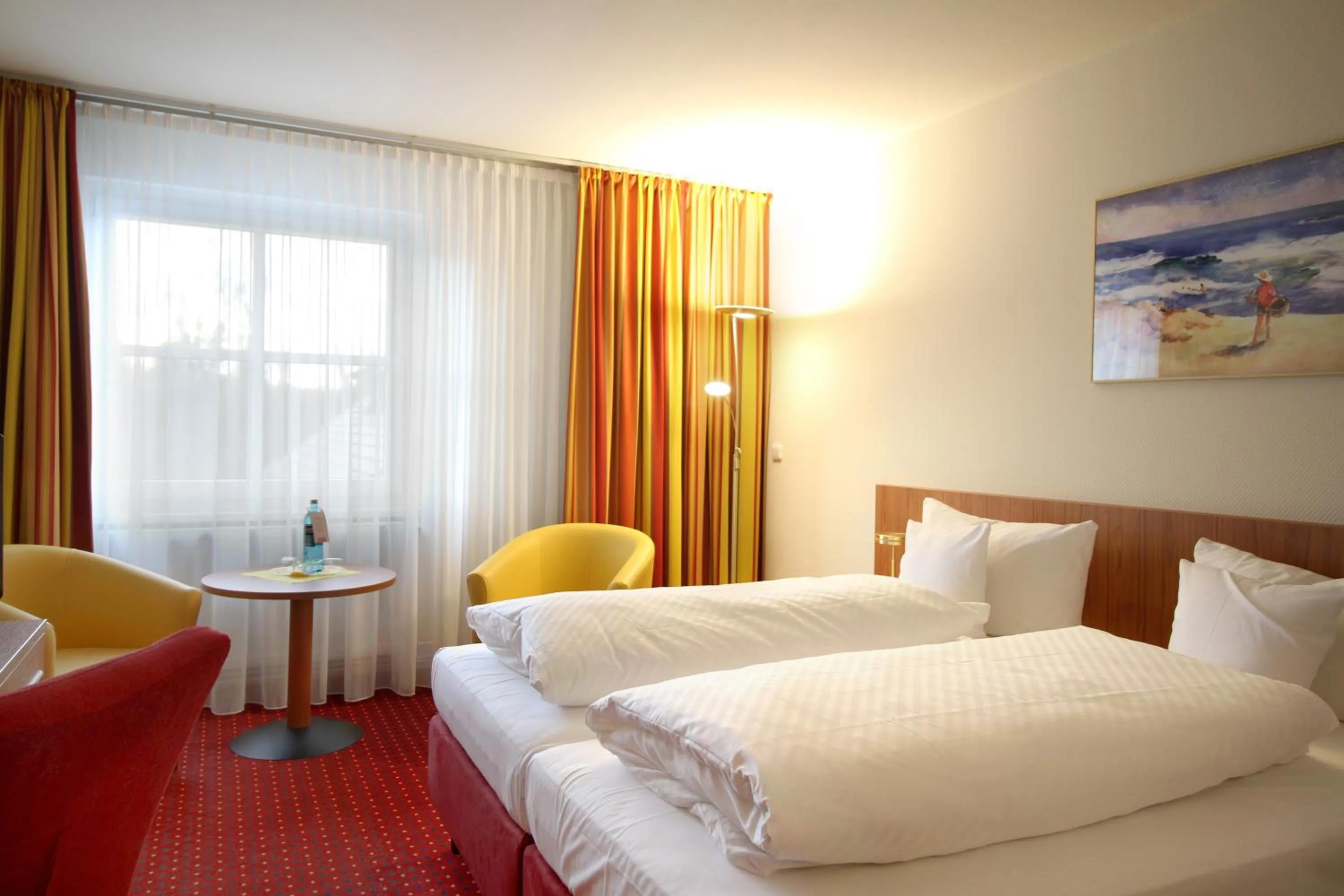 Photo of the whole room, Bed in Morada Hotel Arendsee