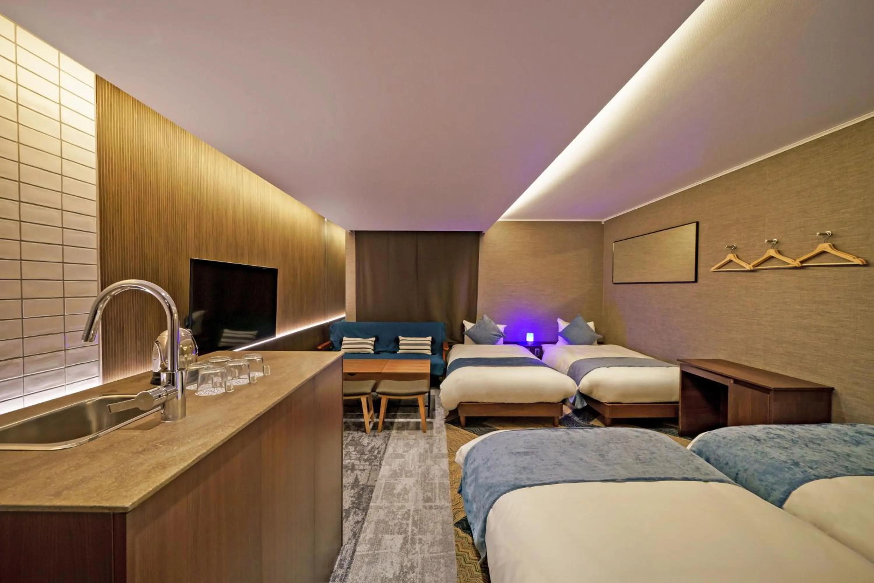 Bedroom, Bed in Beautemps