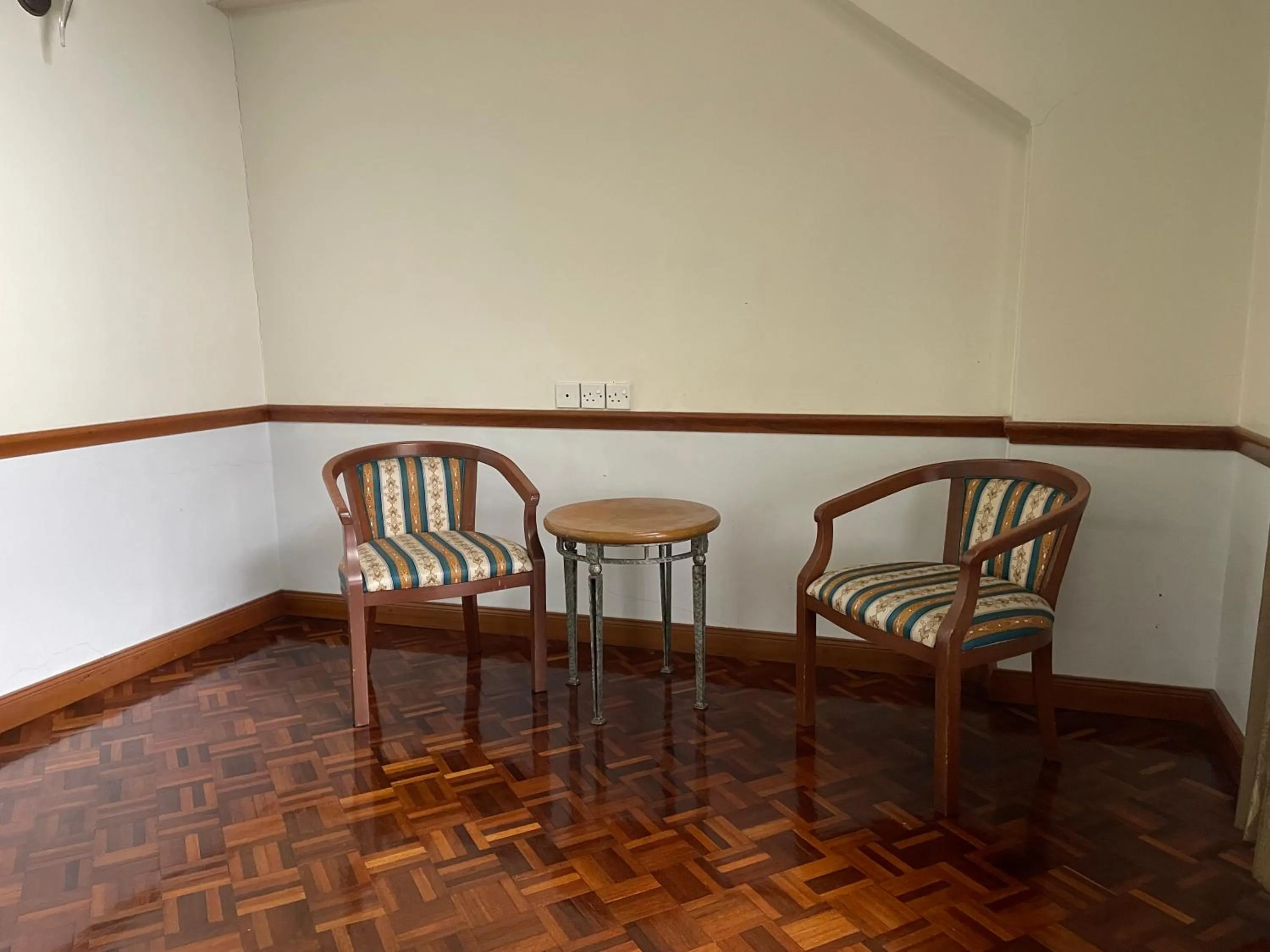 Seating area in Star Regency Hotel & Apartments