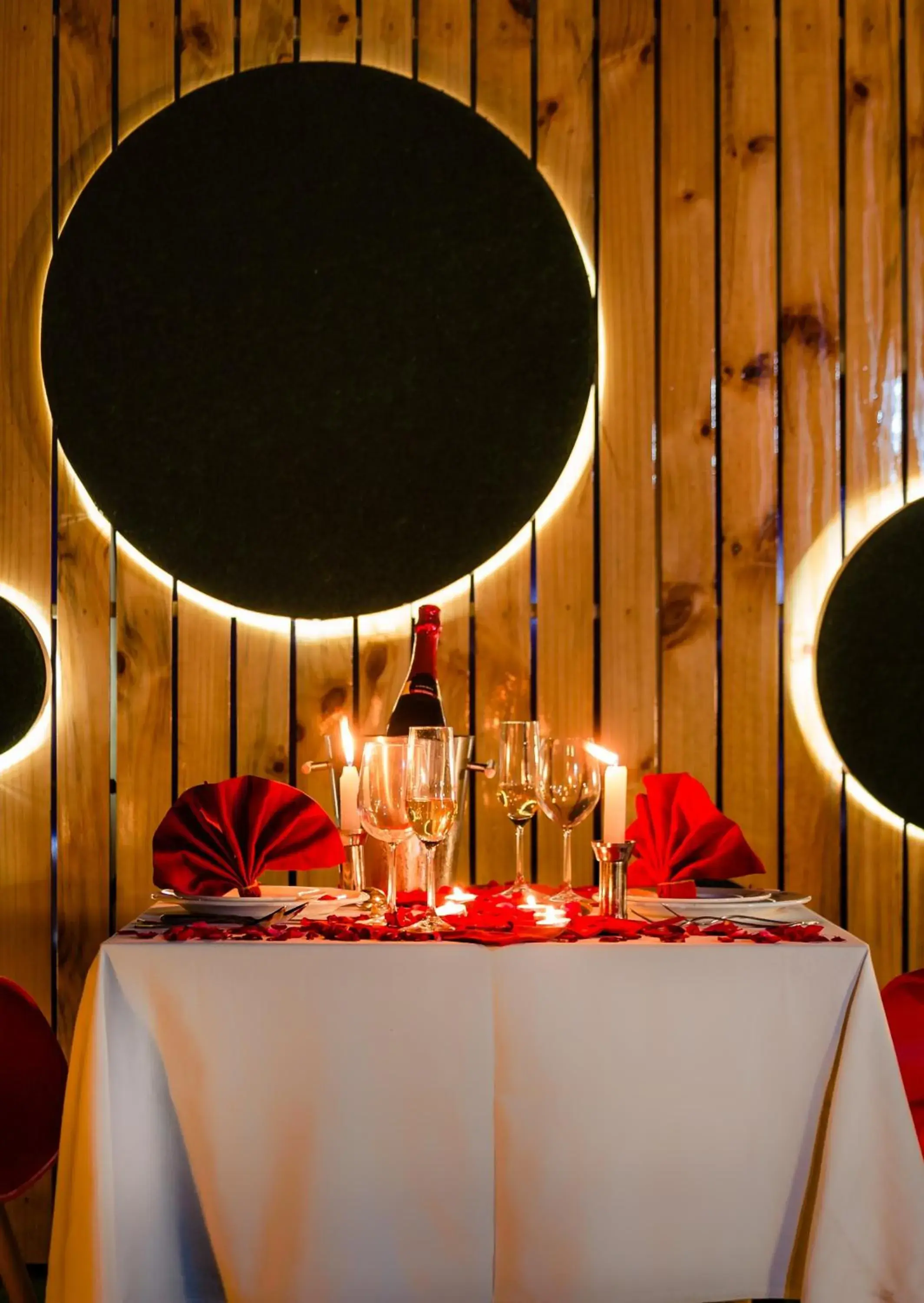 Restaurant/places to eat in Best Western Plus Tejvivaan Restaurant/places to eat in Best Western Plus Tejvivaan