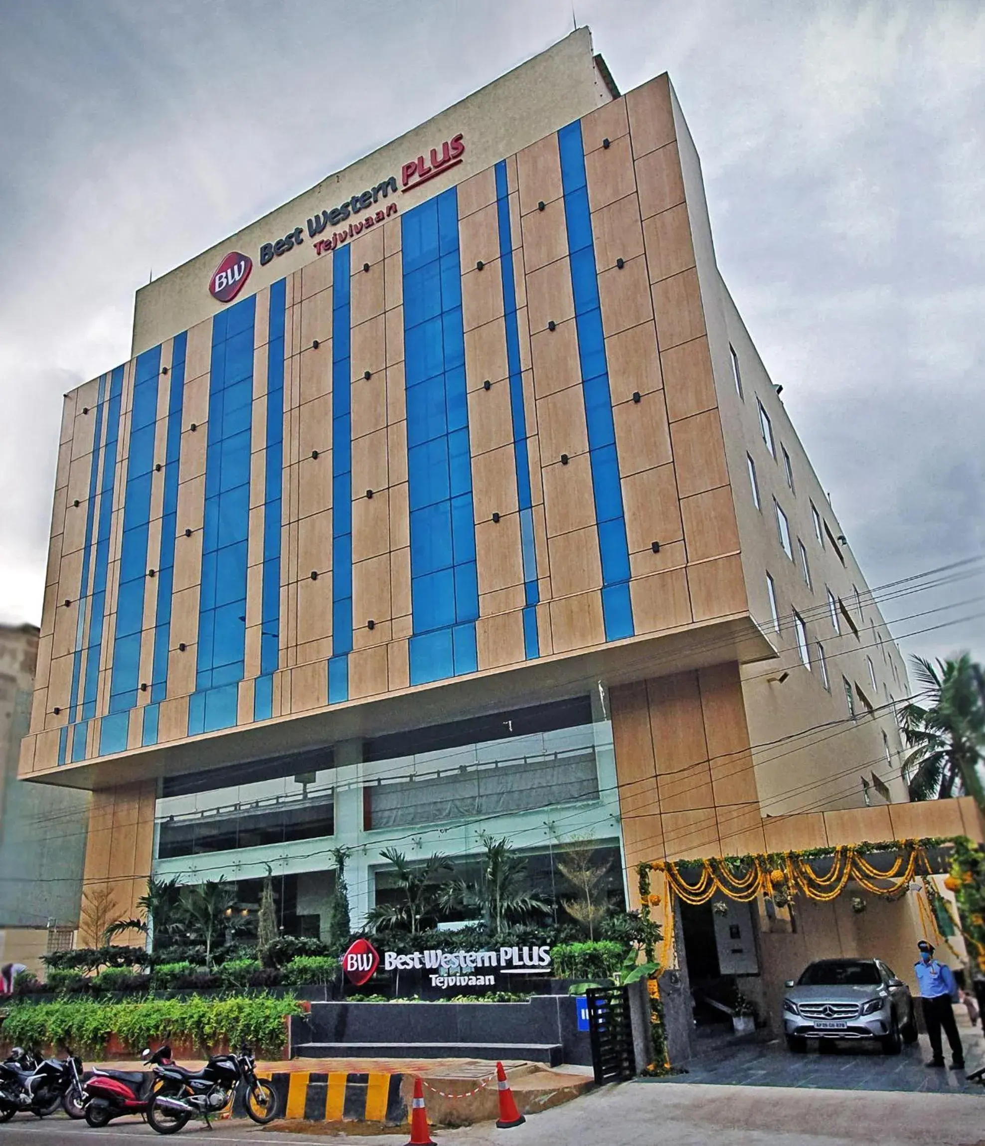Property building in Best Western Plus Tejvivaan Property building in Best Western Plus Tejvivaan