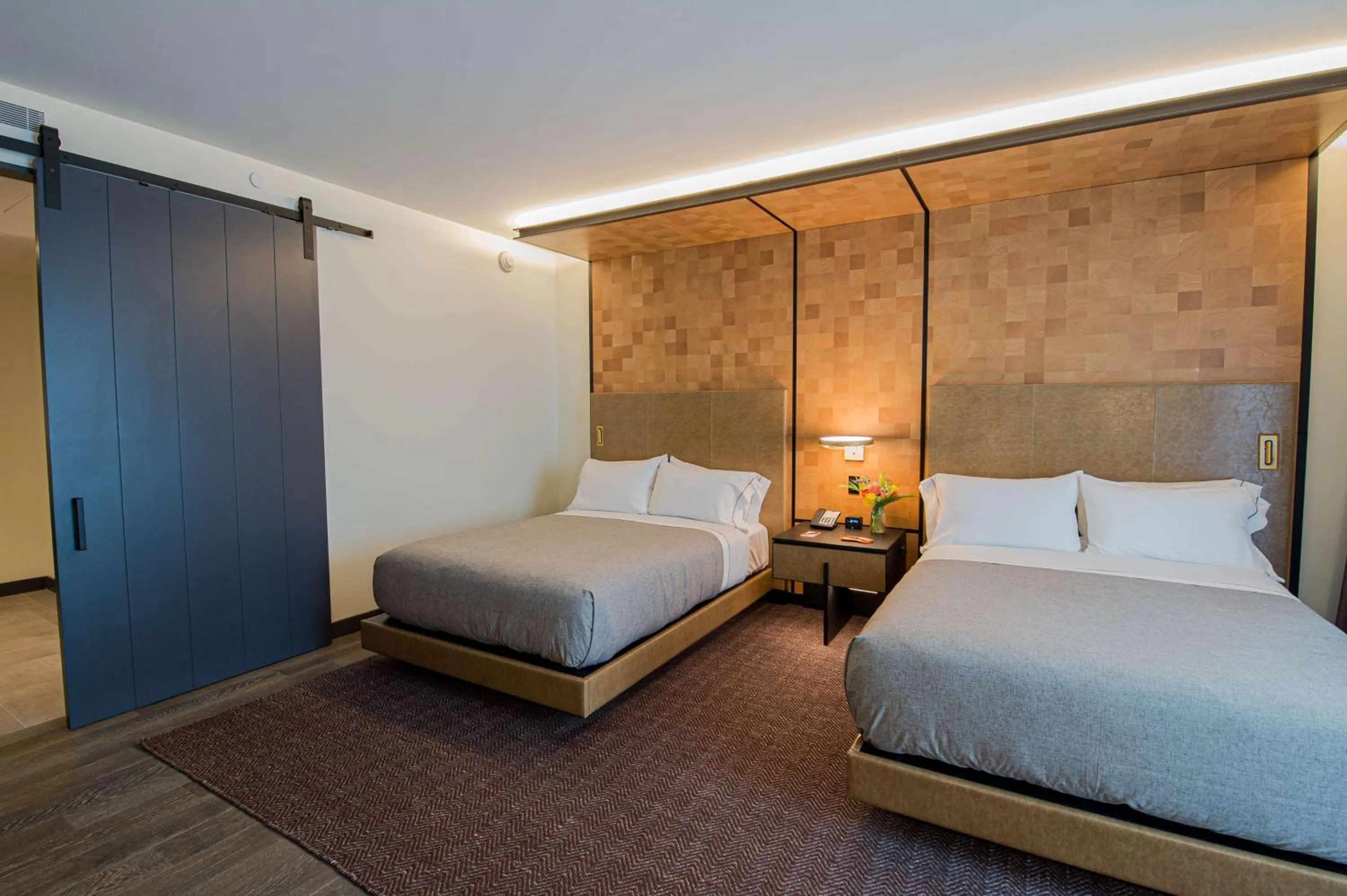 Bed in Canopy By Hilton Jersey City Arts District