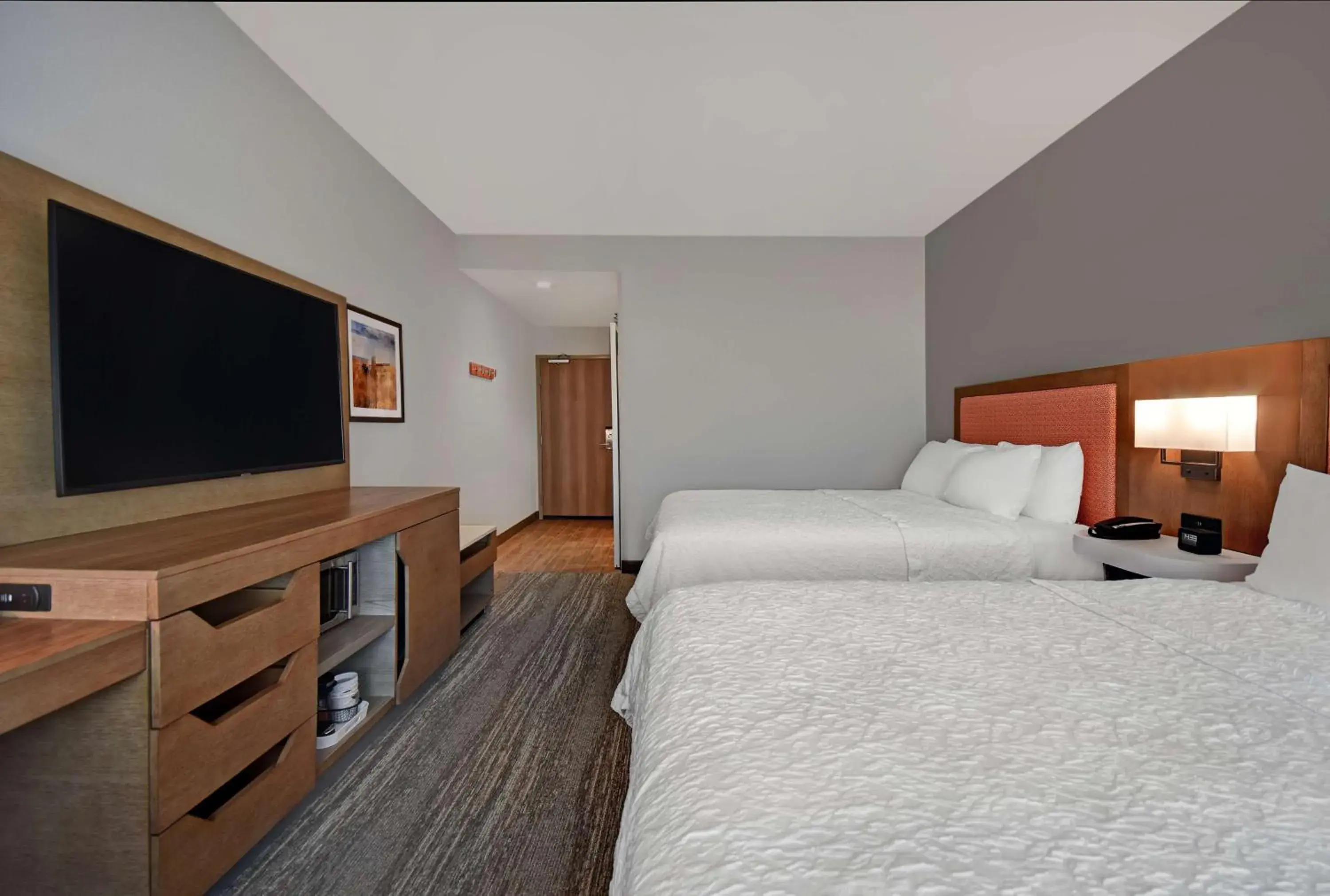 Queen Room with Two Queen Beds - Hearing Access/Non-Smoking in Hampton Inn Midland South, Tx Queen Room with Two Queen Beds - Hearing Access/Non-Smoking in Hampton Inn Midland South, Tx