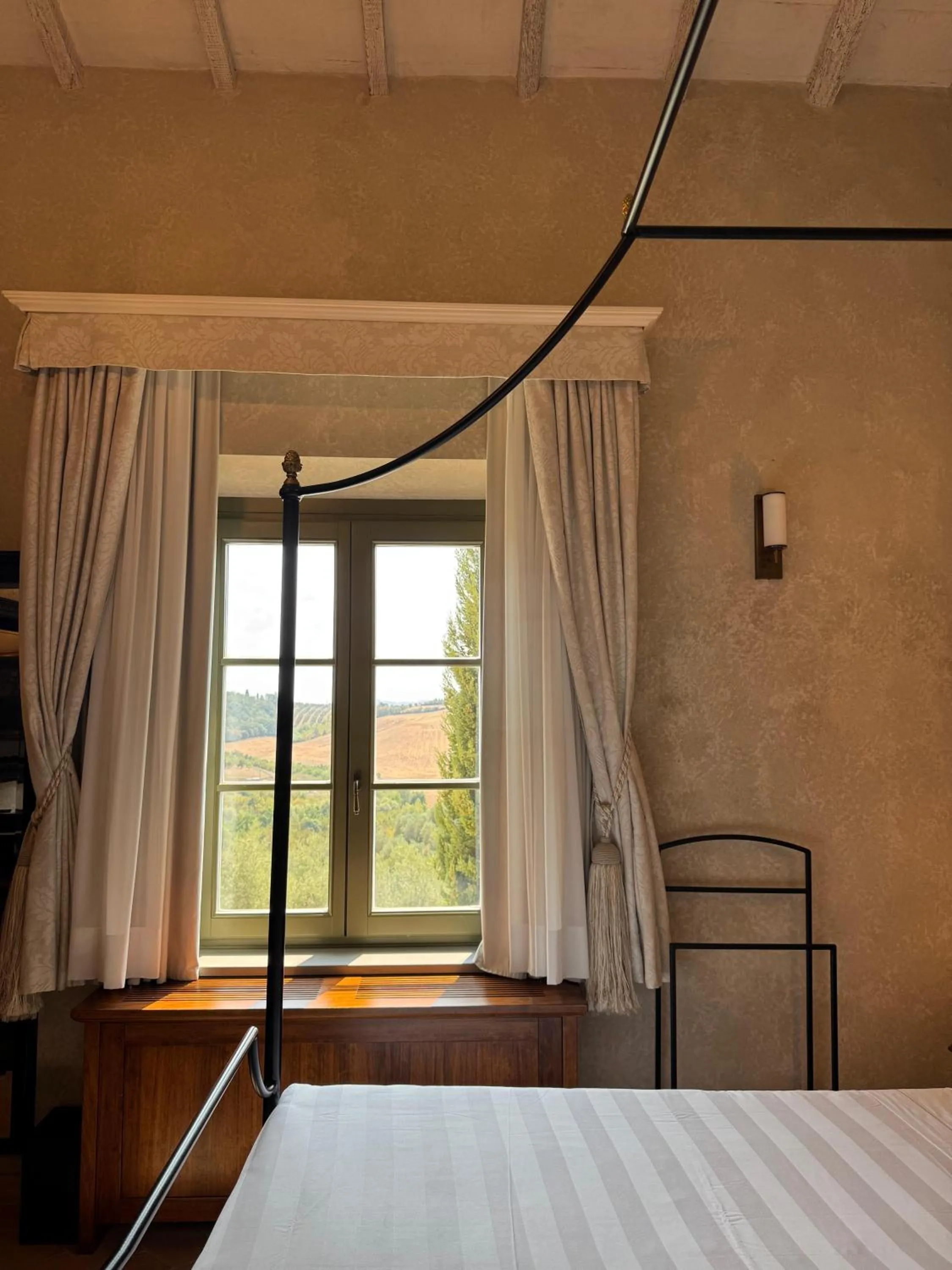 Bed in Villa Petriolo - Small Luxury Hotels of the World