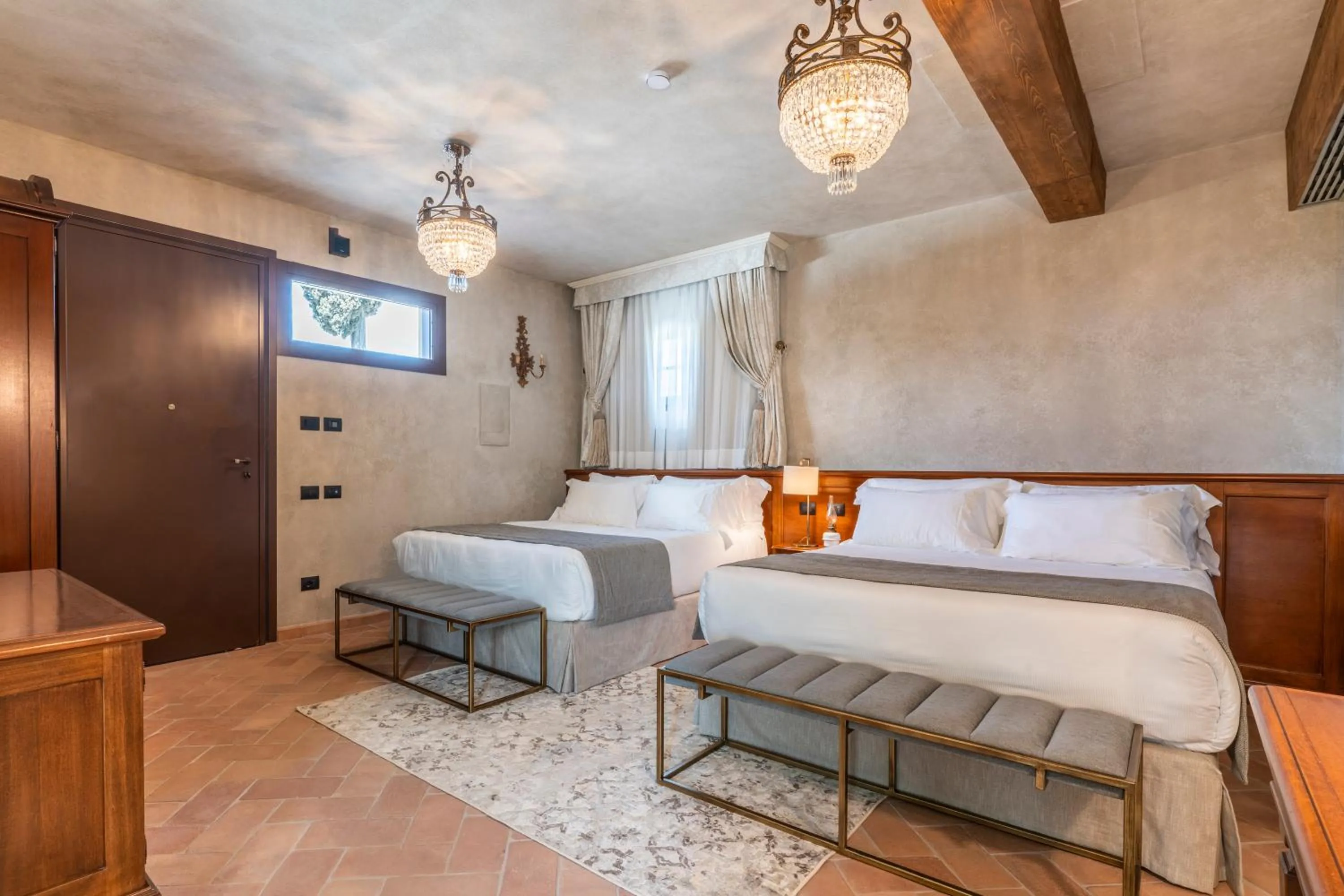 Bed in Villa Petriolo - Small Luxury Hotels of the World