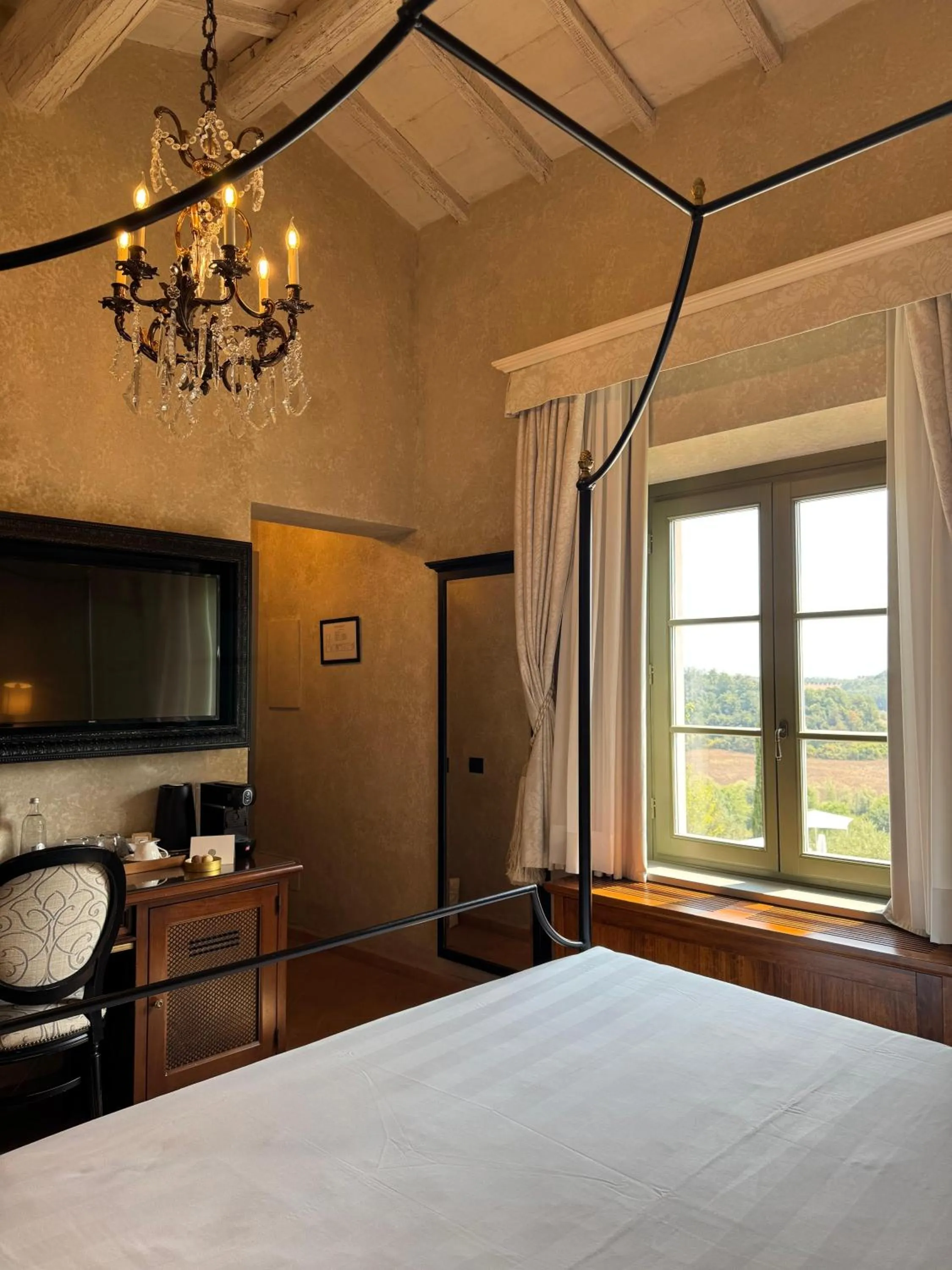 Photo of the whole room, Bed in Villa Petriolo - Small Luxury Hotels of the World